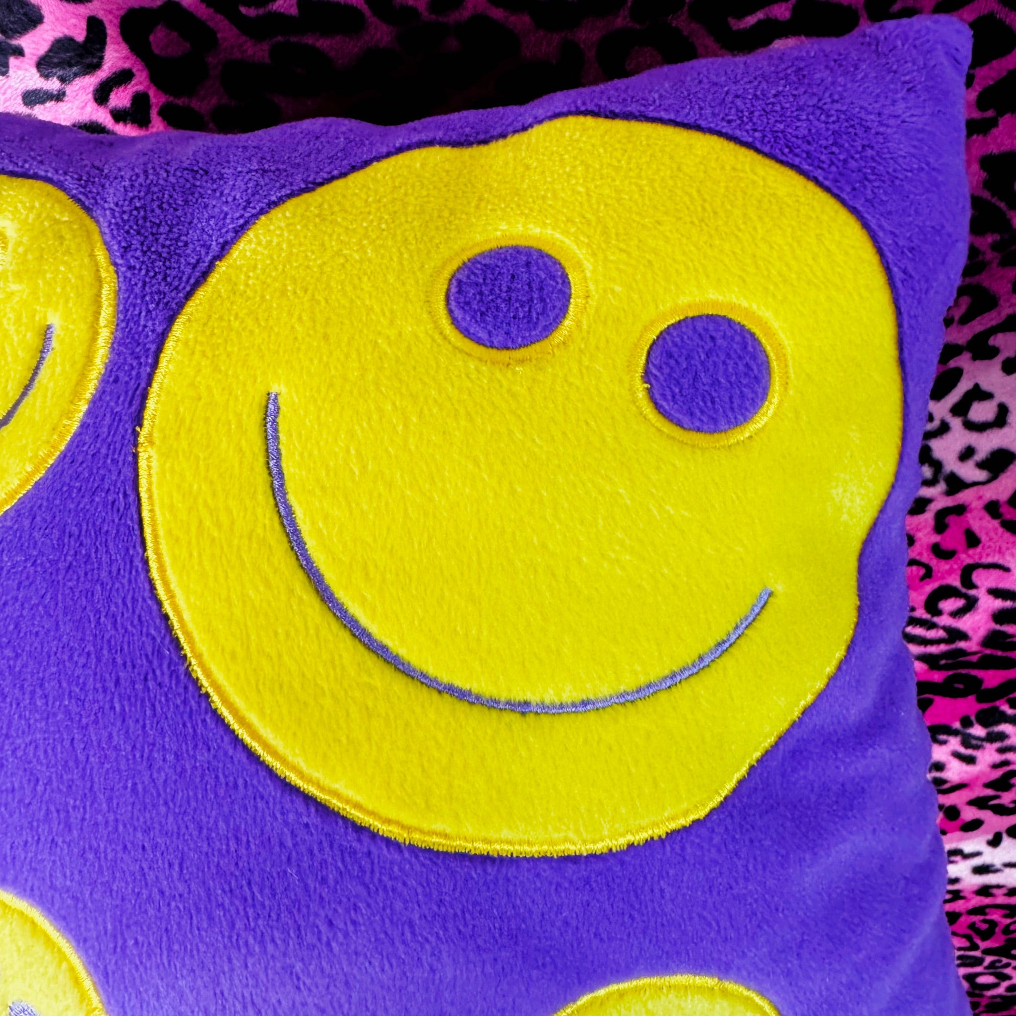 Vintage Y2K Purple Smiley Face Throw Pillow