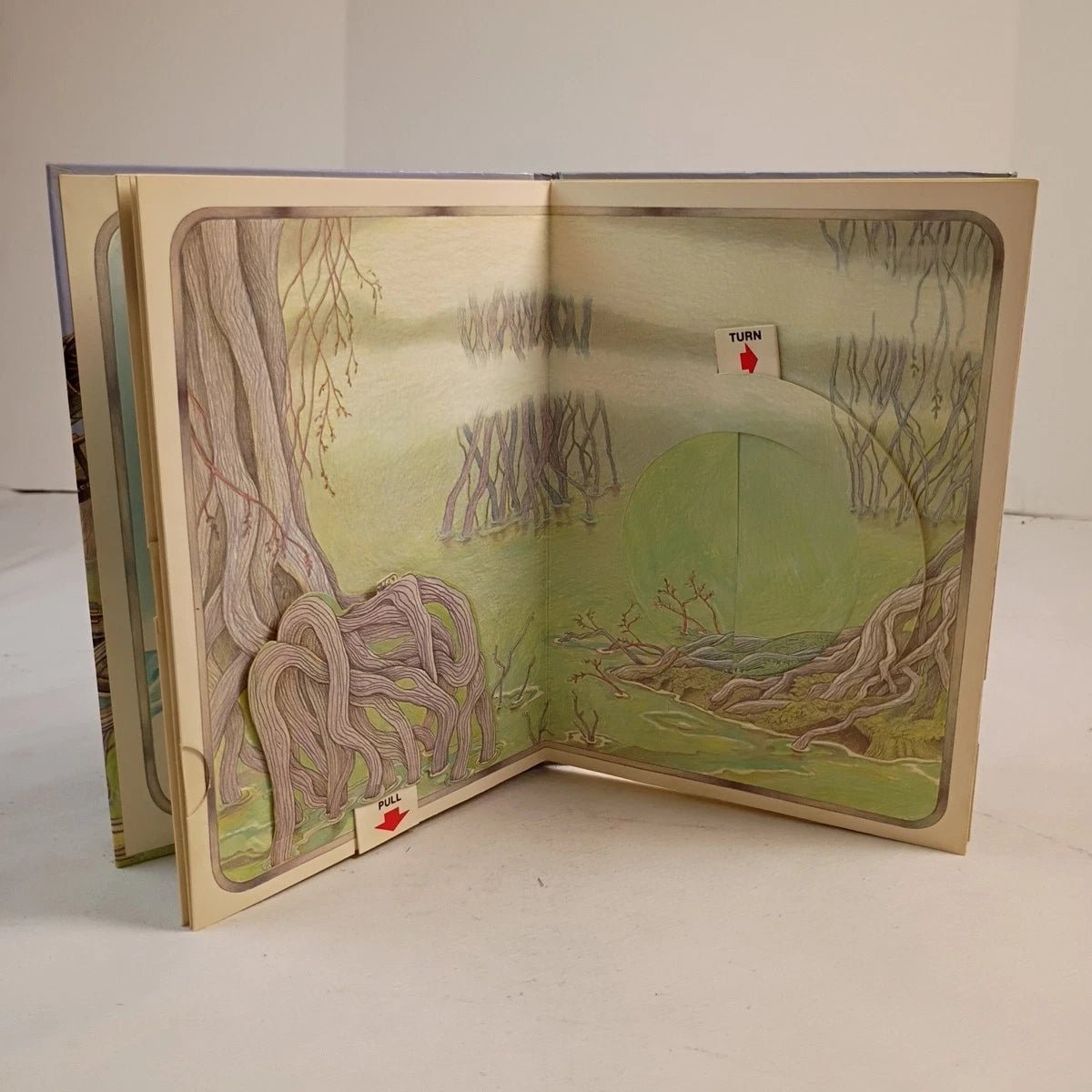 1980 - Star Wars: The Empire Strikes Back Pop - Up Book, Hardcover by Random House - Books - ThrowbackBuys - ResellerDoor