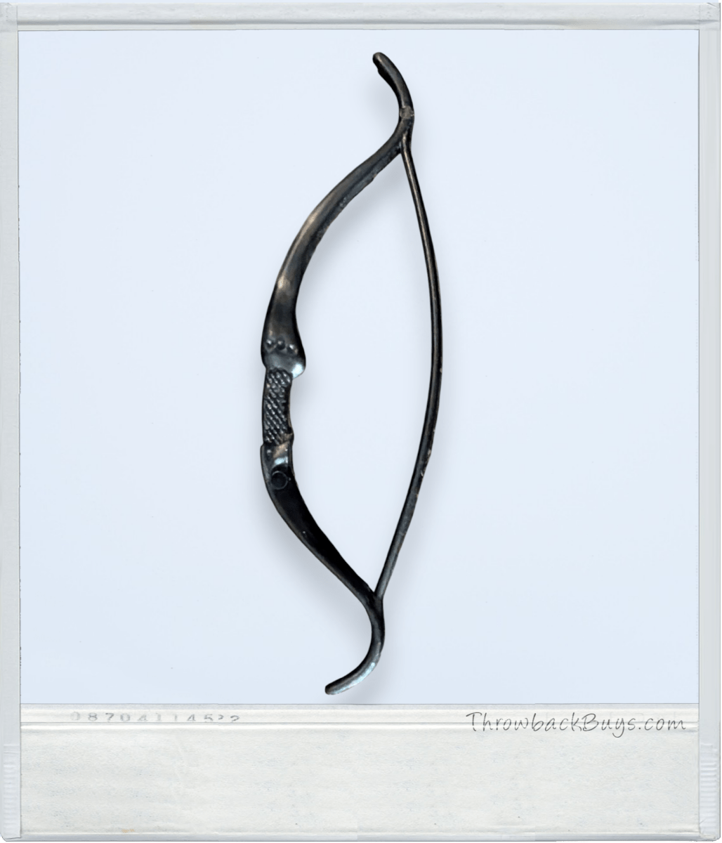 1989 - G.I. Joe Accessory - Gnawgahyde Bow (Gnawgahyde Accessory) - Toy Accessories - ThrowbackBuys - Slaqr Retro Gaming & Collectibles