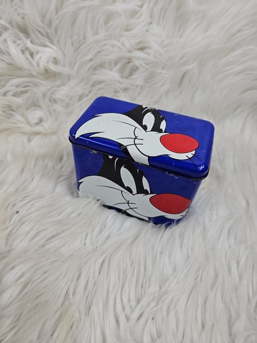 1990s - Bundle: Sylvester, Bugs Donald Duck And Taz Looney Tunes - Collectible Cups - ThrowbackBuys - The Thrifty Gypsyy Shop