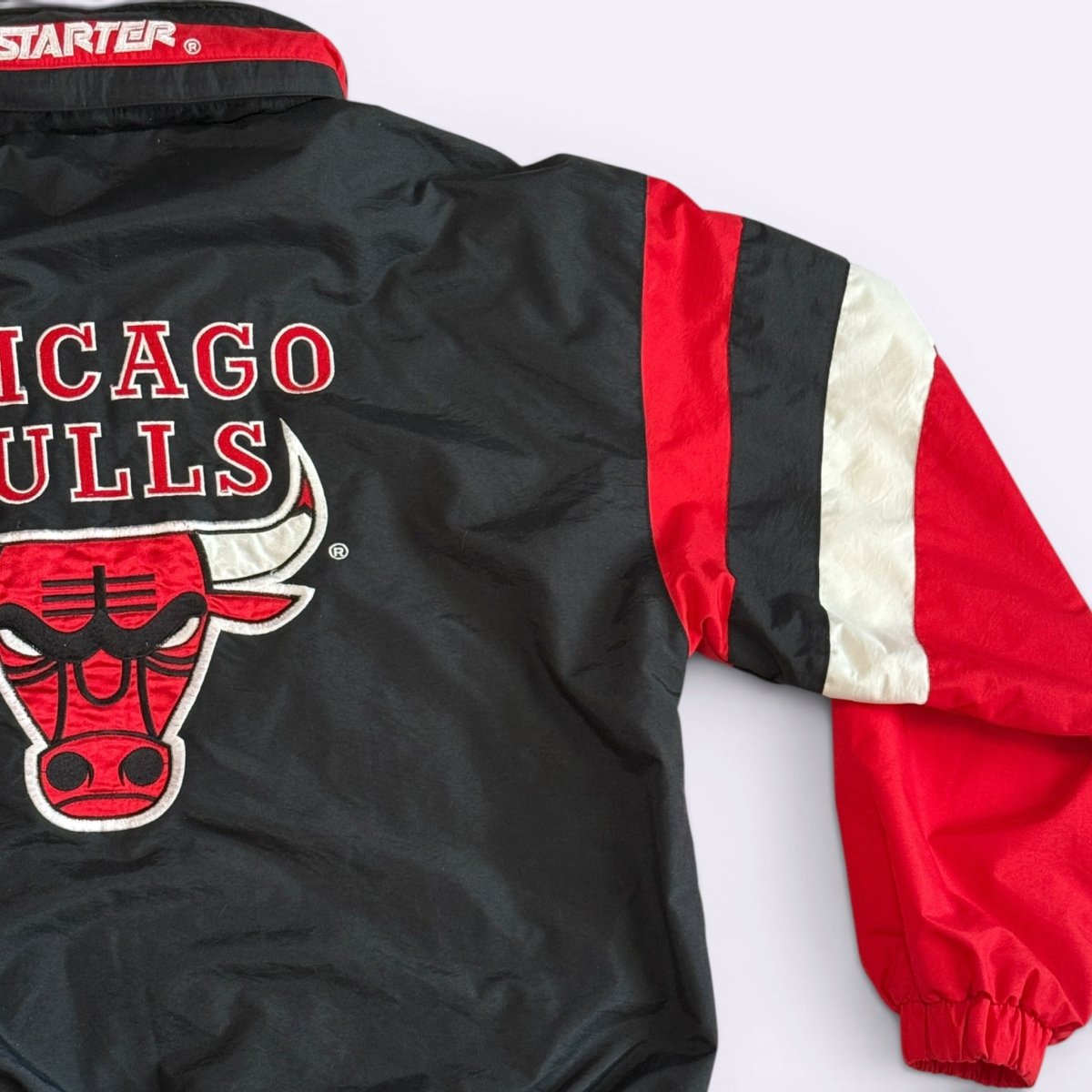 1990s - Starter: Chicago Bulls Quarter-Zip Pullover Windbreaker, Pro Line Authentics, Made in Korea - Jackets - ThrowbackBuys -Only90sKidsKnow