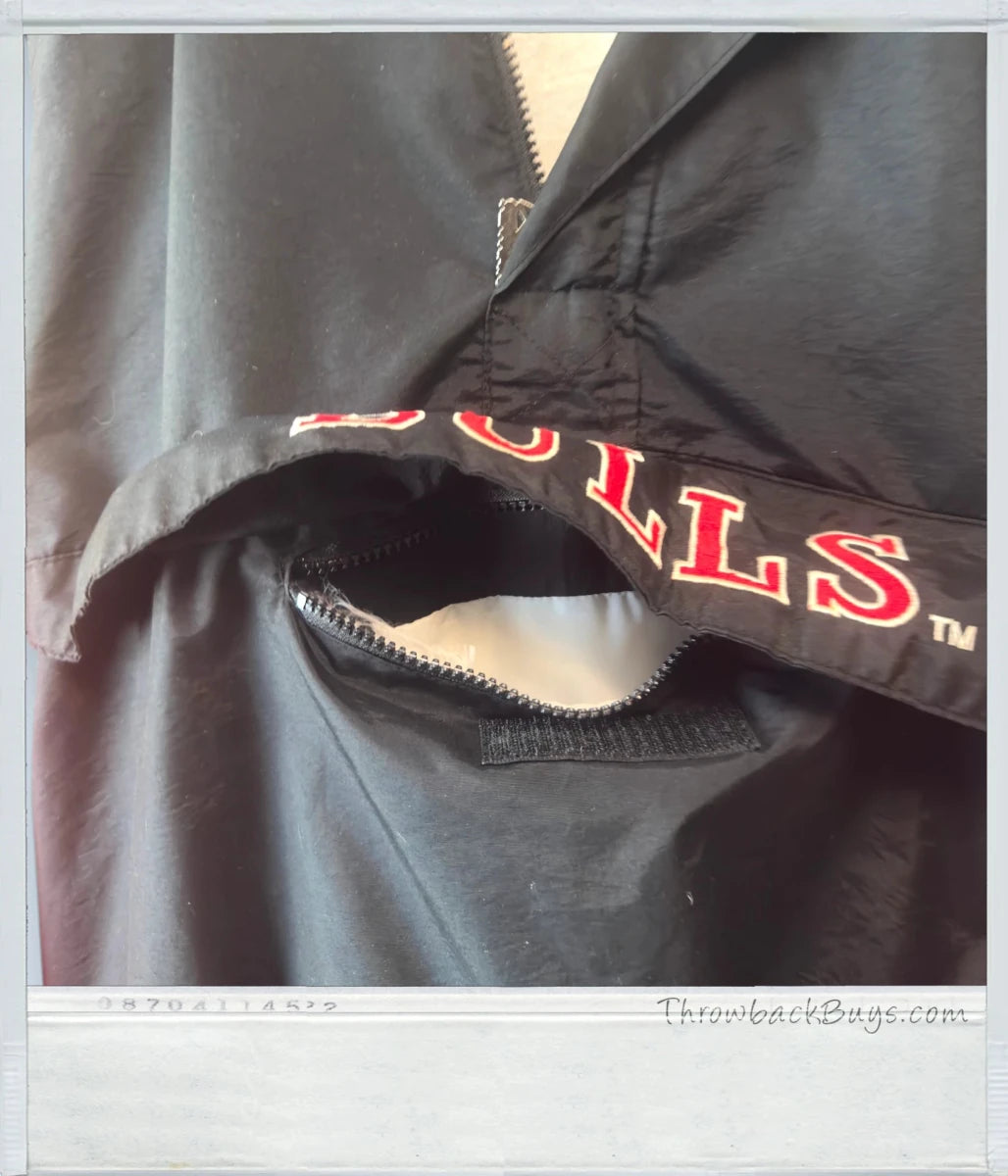 1990s - Starter: Chicago Bulls Quarter-Zip Pullover Windbreaker, Pro Line Authentics, Made in Korea - RARE