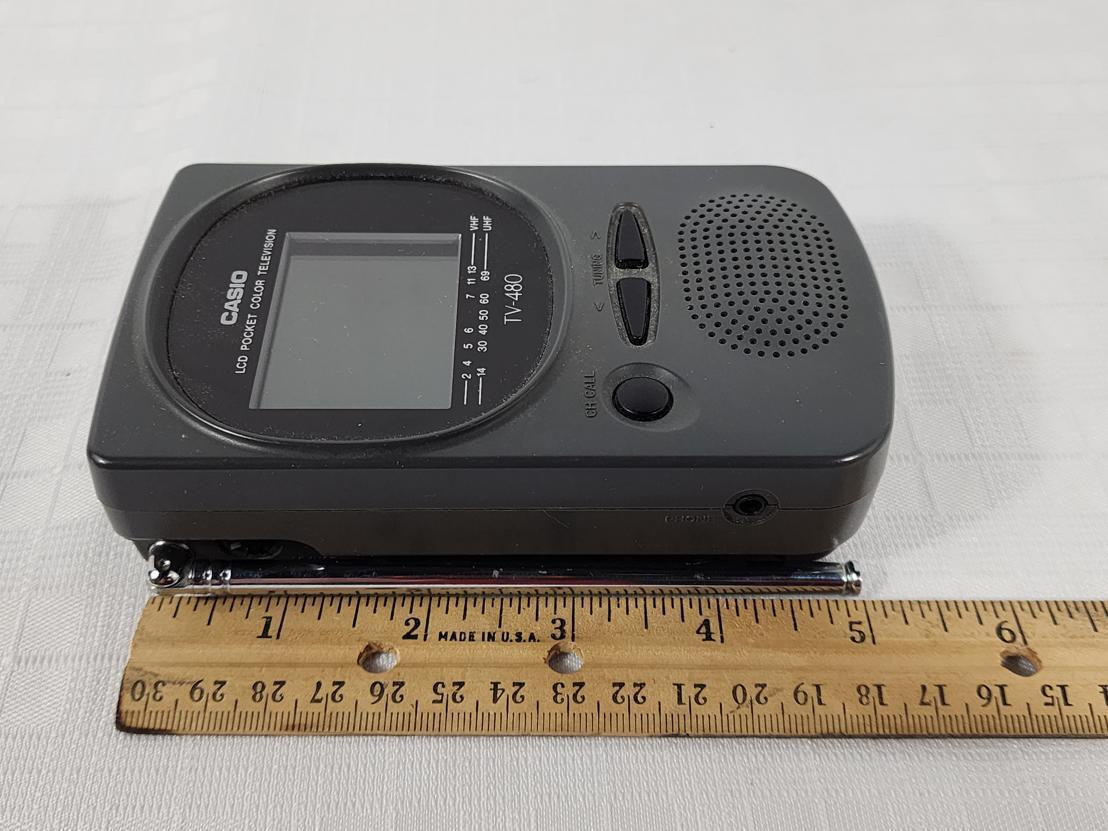 CASIO TV-470S ポケット ハンディーカラーテレビ サンリオコラボ Casio TV-470 2