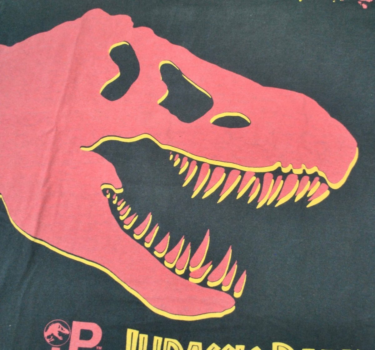 1993 - Universal Pictures: Jurassic Park Shirt - XL - T-Shirts - ThrowbackBuys -Yesterday's Attic