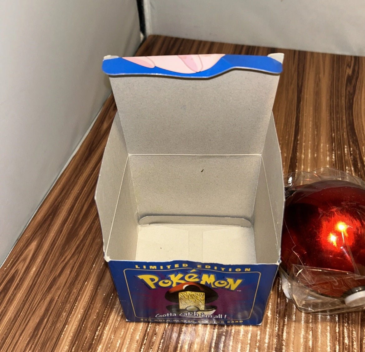 pokemon 23k gold plated trading card jigglypuff 1999 JIGGLYPUFF Nintendo Pokemon 23K Gold Plated Trading Card #39 Pokeball New