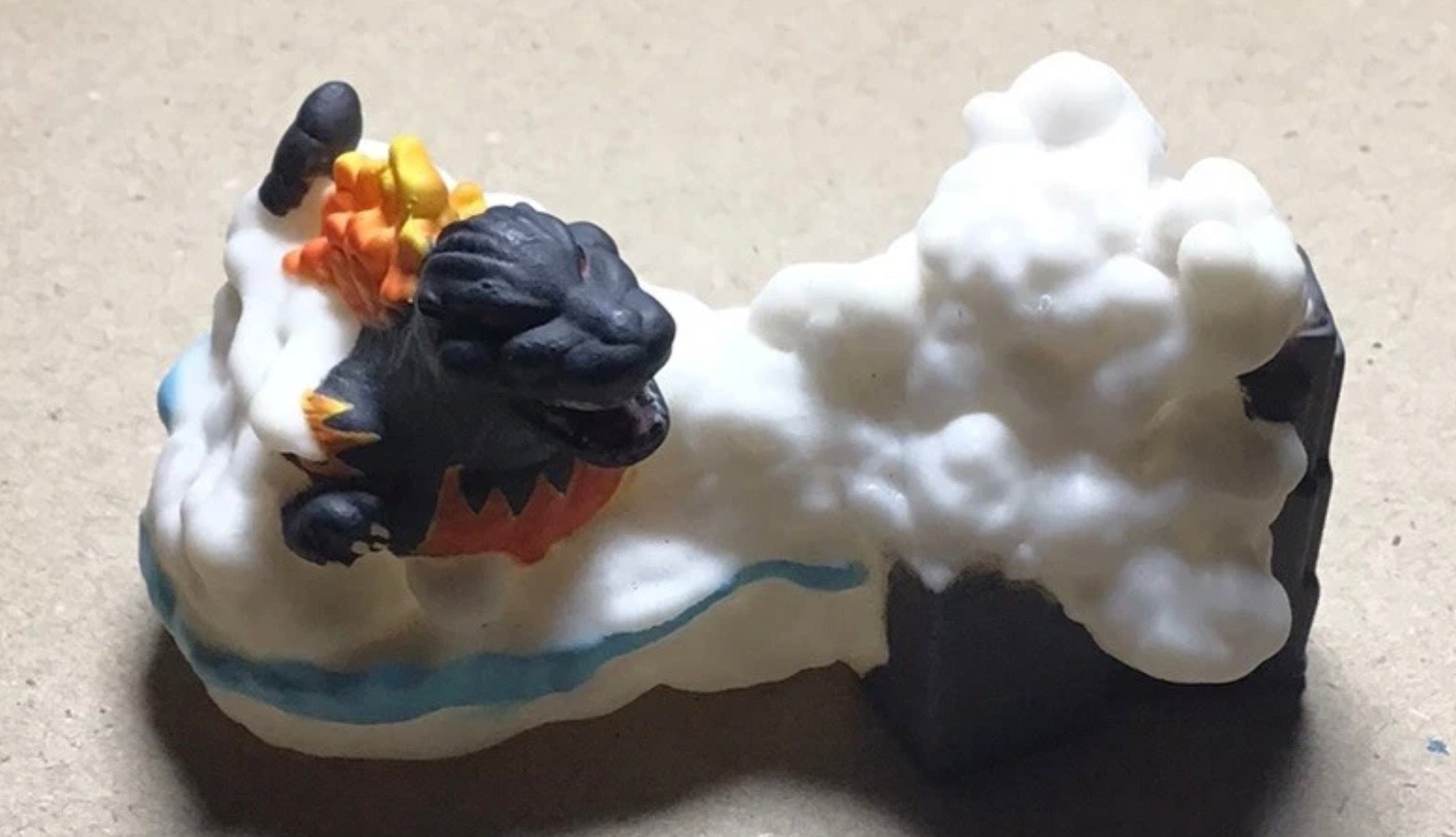 Toho Huckleberry Yubi Godzilla Rubber Finger Puppet Figure