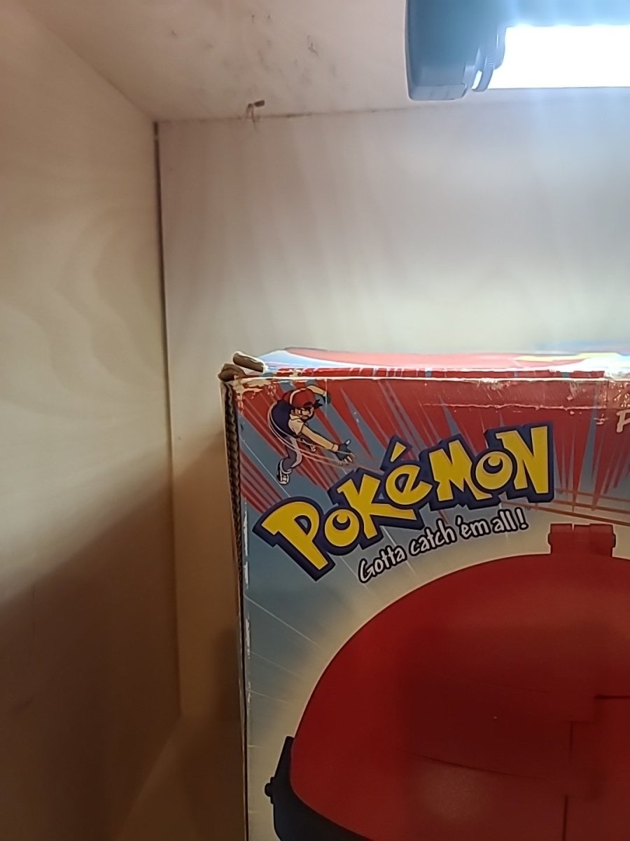 2000 - Toy Biz: Pokemon Pokeball Carrying Case w/25 Marbles - Action Figures & Collectibles - ThrowbackBuys - Kisara358