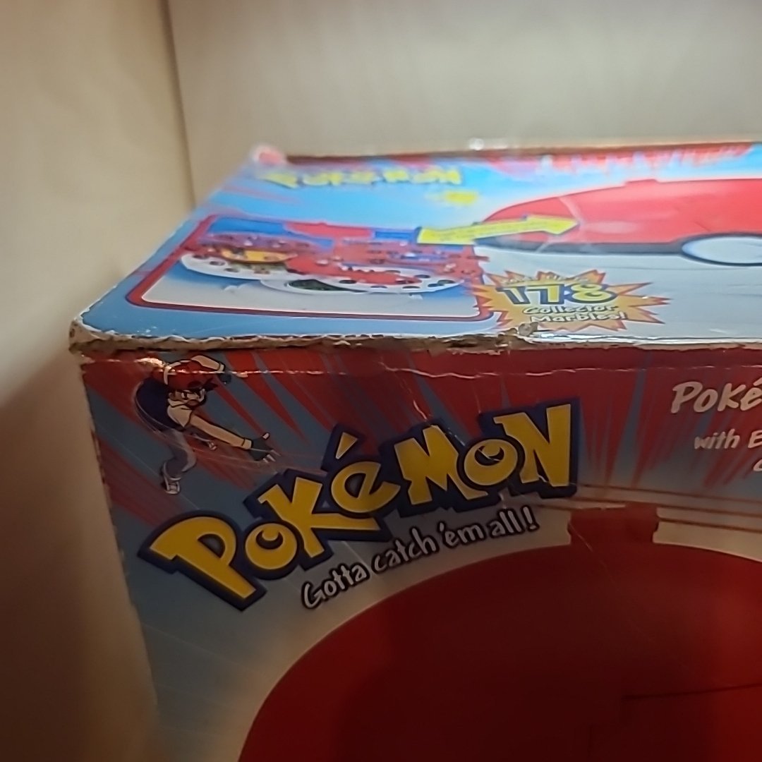 2000 - Toy Biz: Pokemon Pokeball Carrying Case w/25 Marbles - Action Figures & Collectibles - ThrowbackBuys - Kisara358