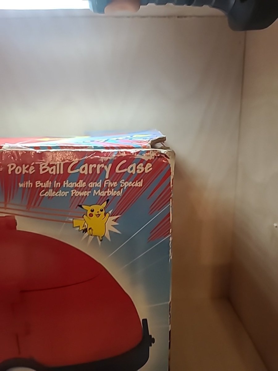 2000 - Toy Biz: Pokemon Pokeball Carrying Case w/25 Marbles - Action Figures & Collectibles - ThrowbackBuys - Kisara358