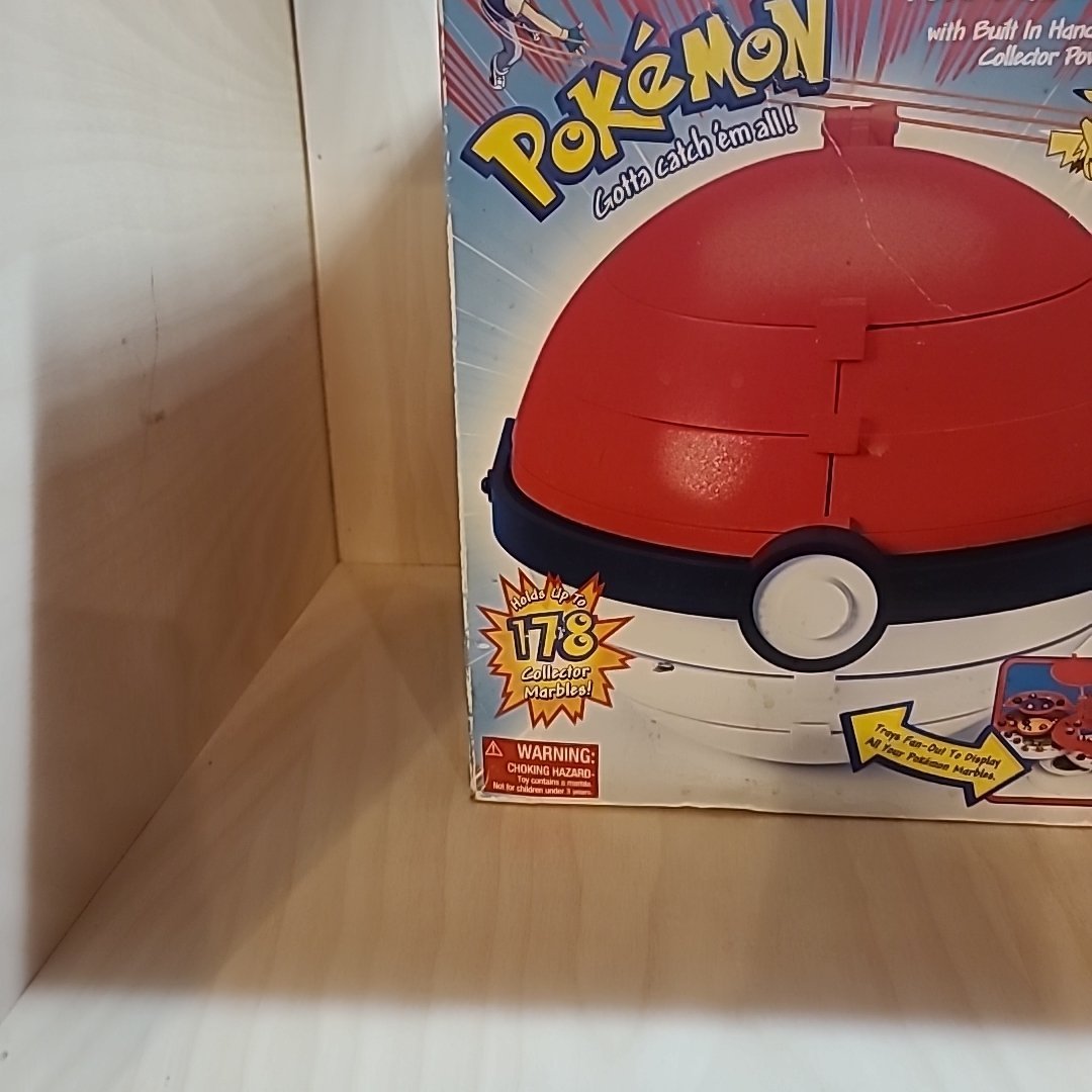 2000 - Toy Biz: Pokemon Pokeball Carrying Case w/25 Marbles - Action Figures & Collectibles - ThrowbackBuys - Kisara358