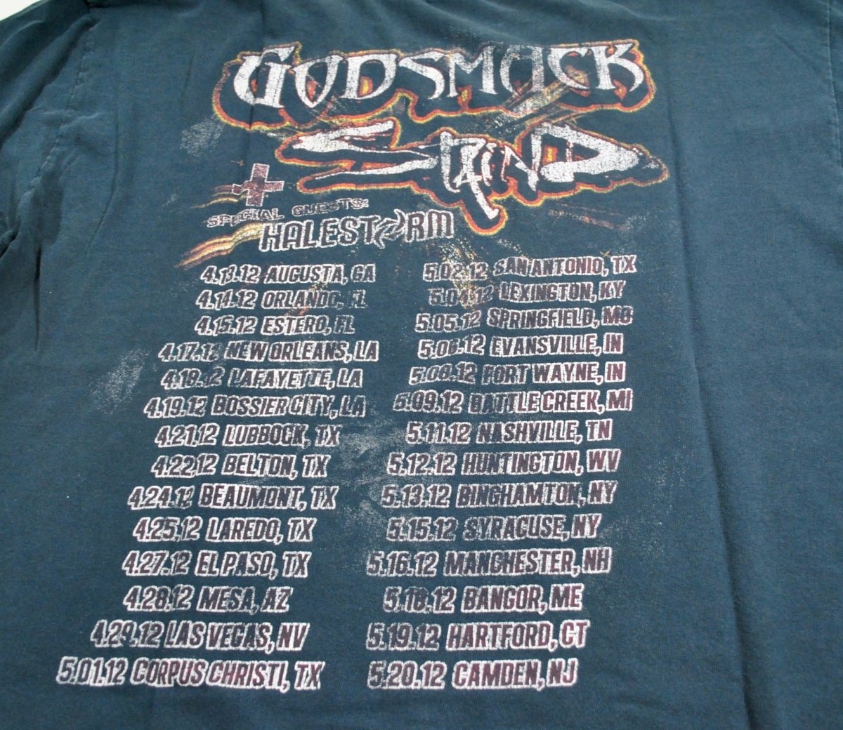 2000s - Godsmack: Unisex T-Shirt - L - T-Shirts - ThrowbackBuys -Yesterday's Attic