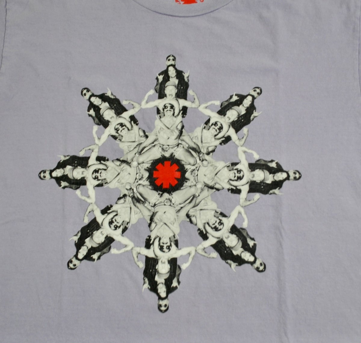 2000s - Red Hot Chili Peppers: Unisex Tour Shirt - Medium - T-Shirts - ThrowbackBuys -Yesterday's Attic
