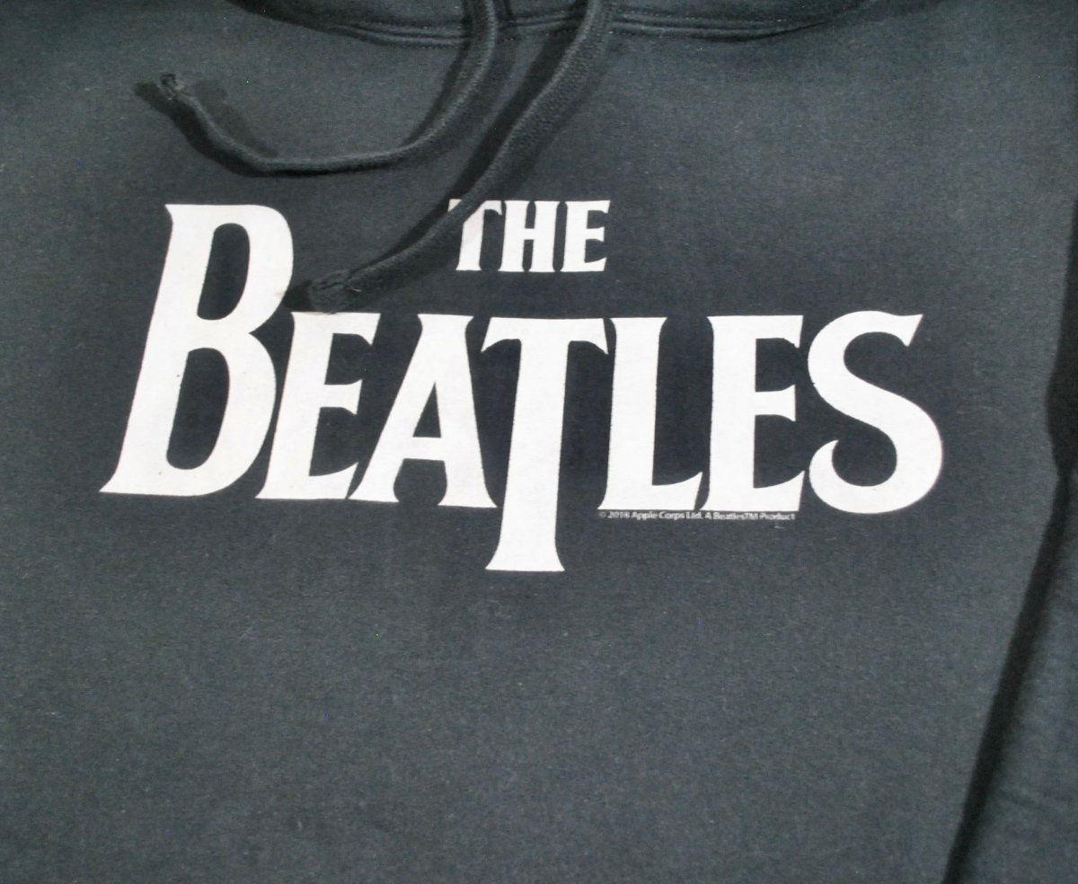 2000s - The Beatles: Sweatshirt - Medium - Sweatshirts - ThrowbackBuys -Yesterday's Attic