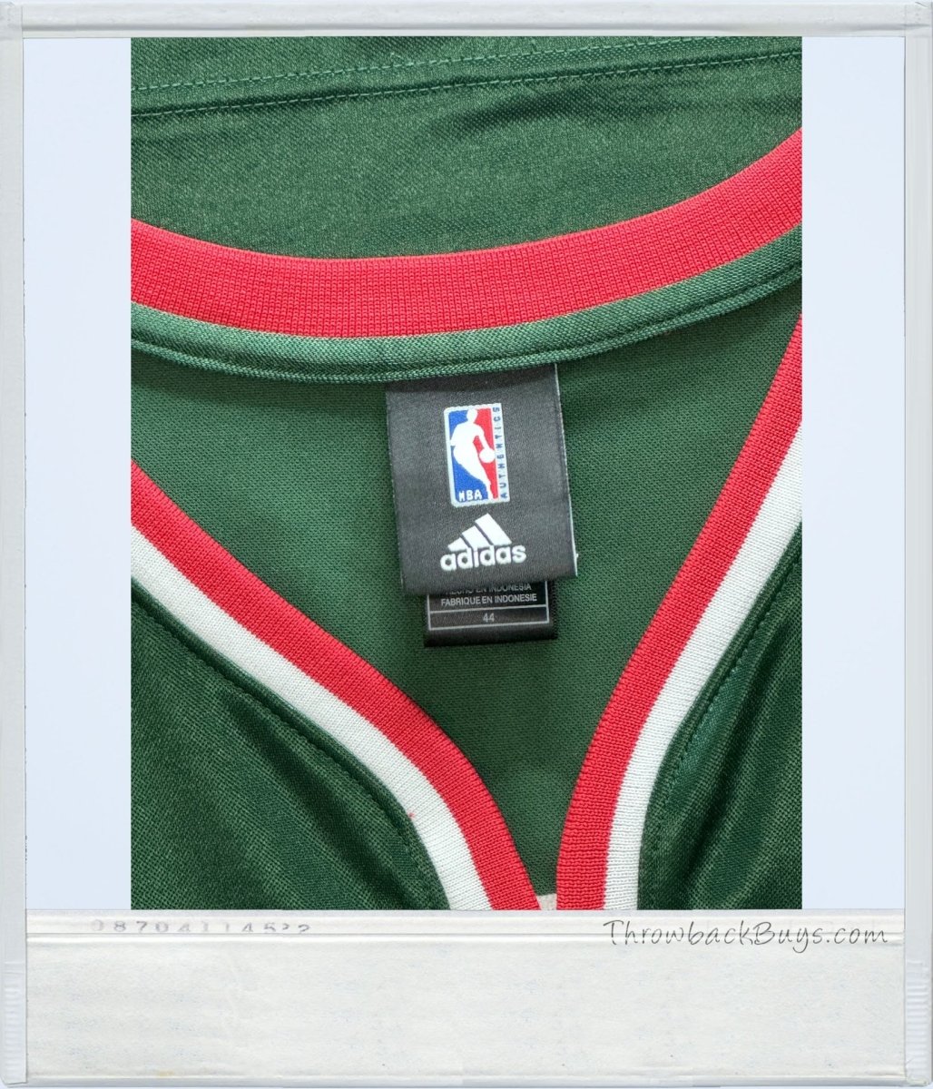 2001 - Official Milwaukee Bucks Desmond Mason 24 Autographed Jersey Green - RARE - Jerseys - ThrowbackBuys - ThrowbackBuys