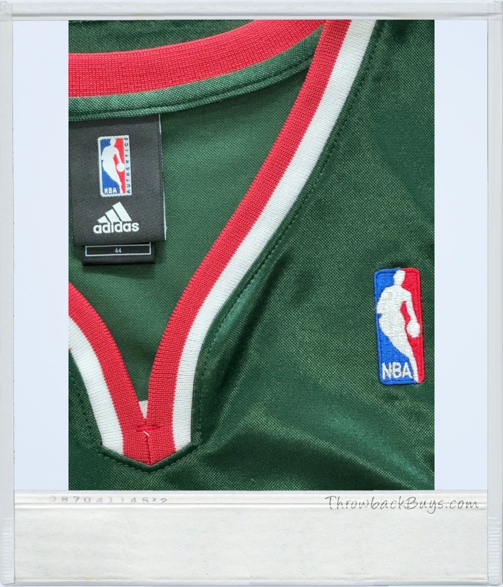 2001 - Official Milwaukee Bucks Desmond Mason 24 Autographed Jersey Green - RARE - Jerseys - ThrowbackBuys - ThrowbackBuys