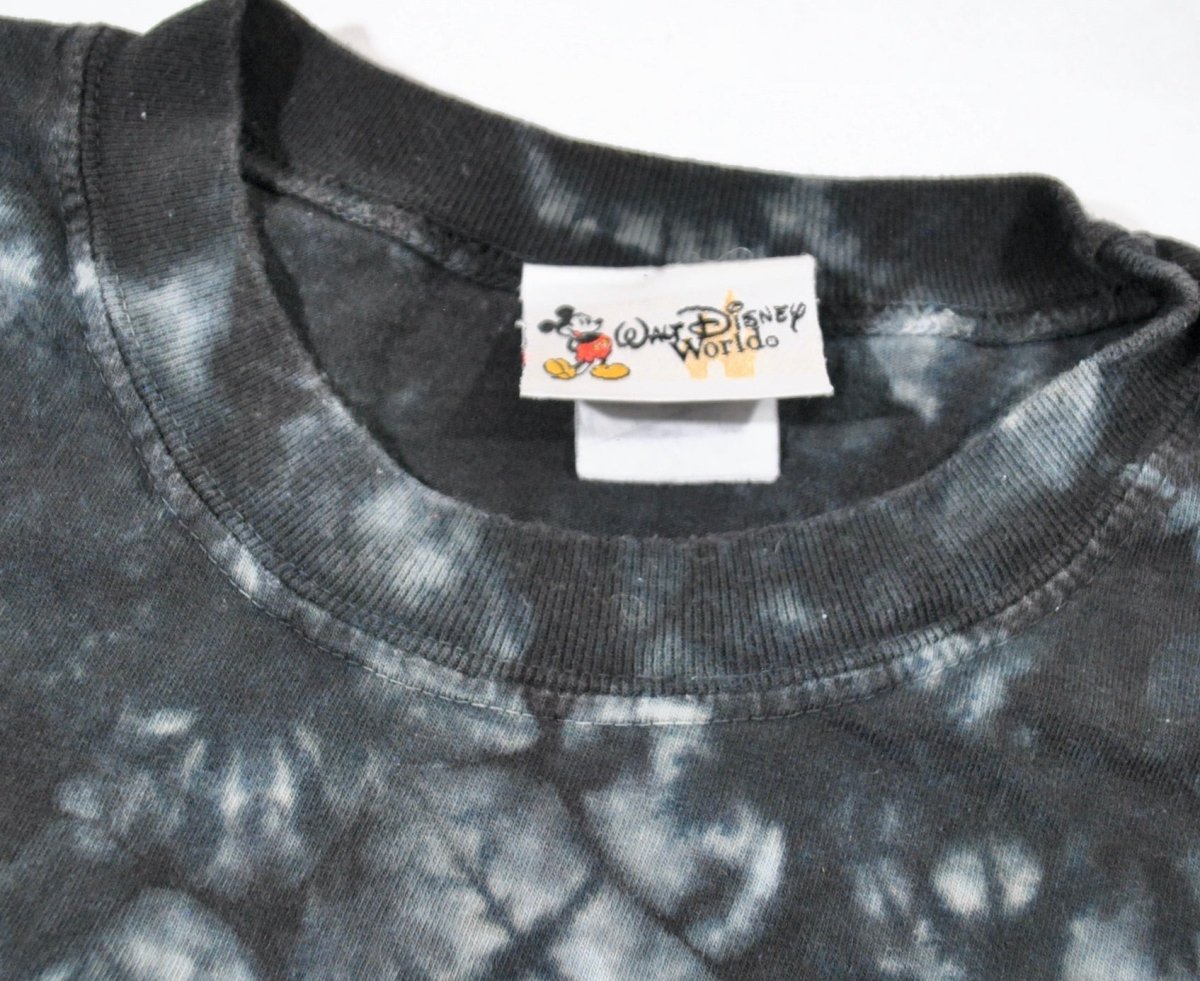 2002 - Disney's Mickey Mouse: Halloween Magic Kingdom Shirt - XL - T-Shirts - ThrowbackBuys -Yesterday's Attic