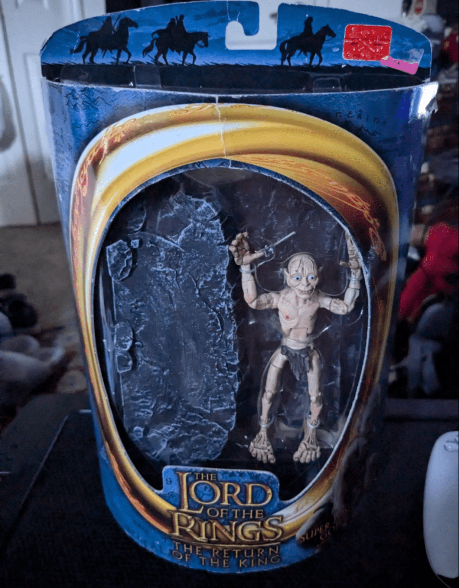 2003 NIB Lord of the Rings Return of the King Super Poseable Gollum Crawler Toy - Action Figures & Collectibles - ThrowbackBuys - Furby Queen