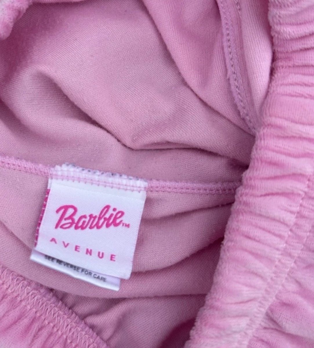 2003 - Y2K Barbie Avenue Girls 6x Tracksuit Pink Velour - Outfit Sets - ThrowbackBuys - Abunnysvintageco