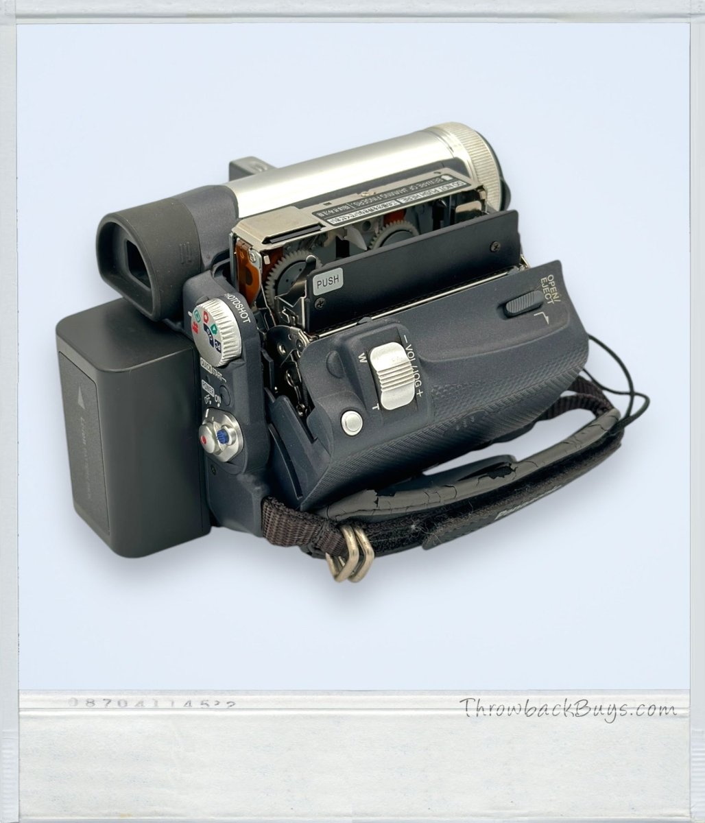 2004 - Panasonic PV - GS15 Digital Video Camcorder - Camcorders - ThrowbackBuys - ThrowbackBuys