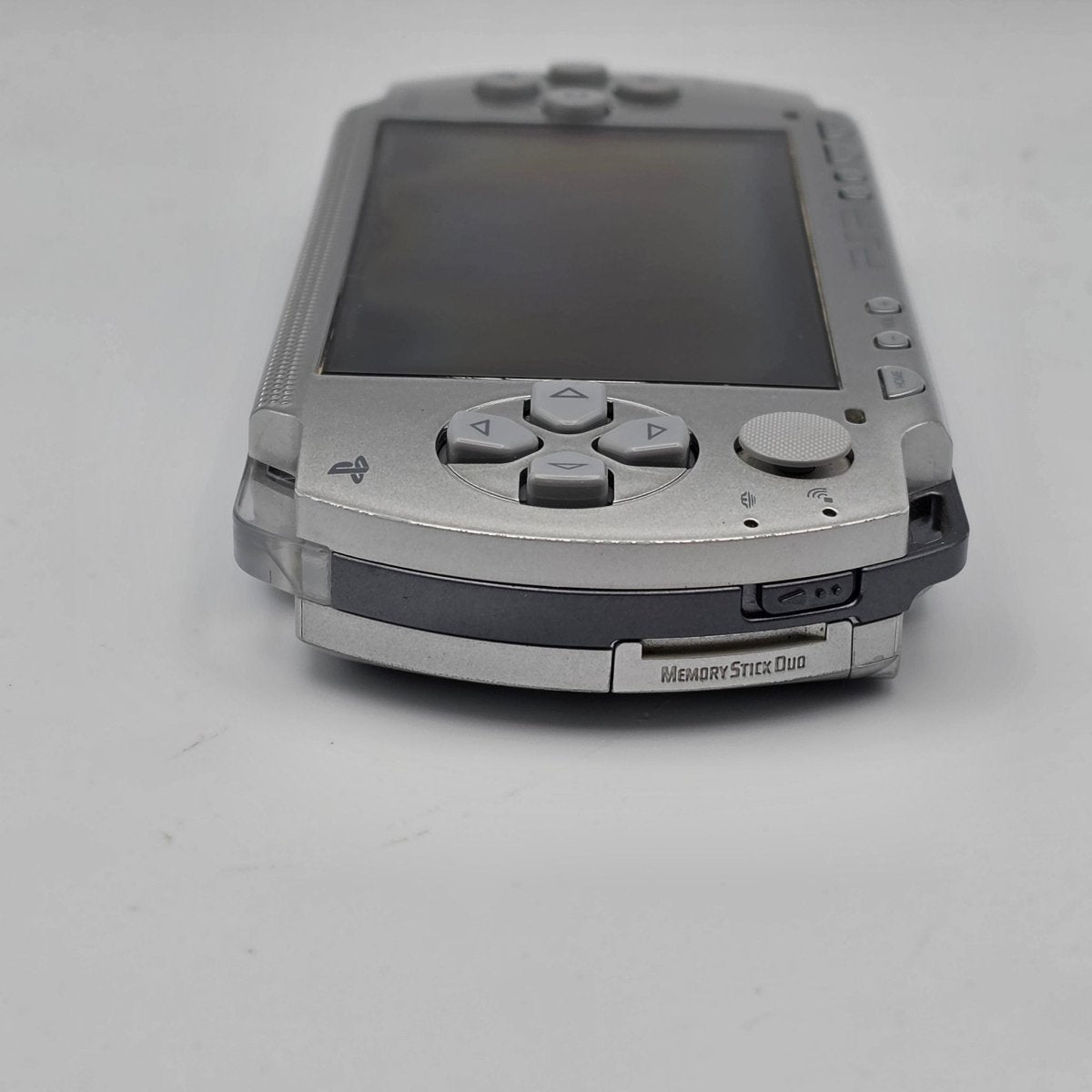 2004 - Sony PSP 1000 Silver Handheld Region Free PlayStation Portable - Video Games - ThrowbackBuys -Pinnaclecollectibles
