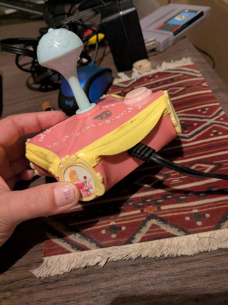 2006 Disney Princess Plug N Play TV Game Works - Video Games - ThrowbackBuys - Furby Queen