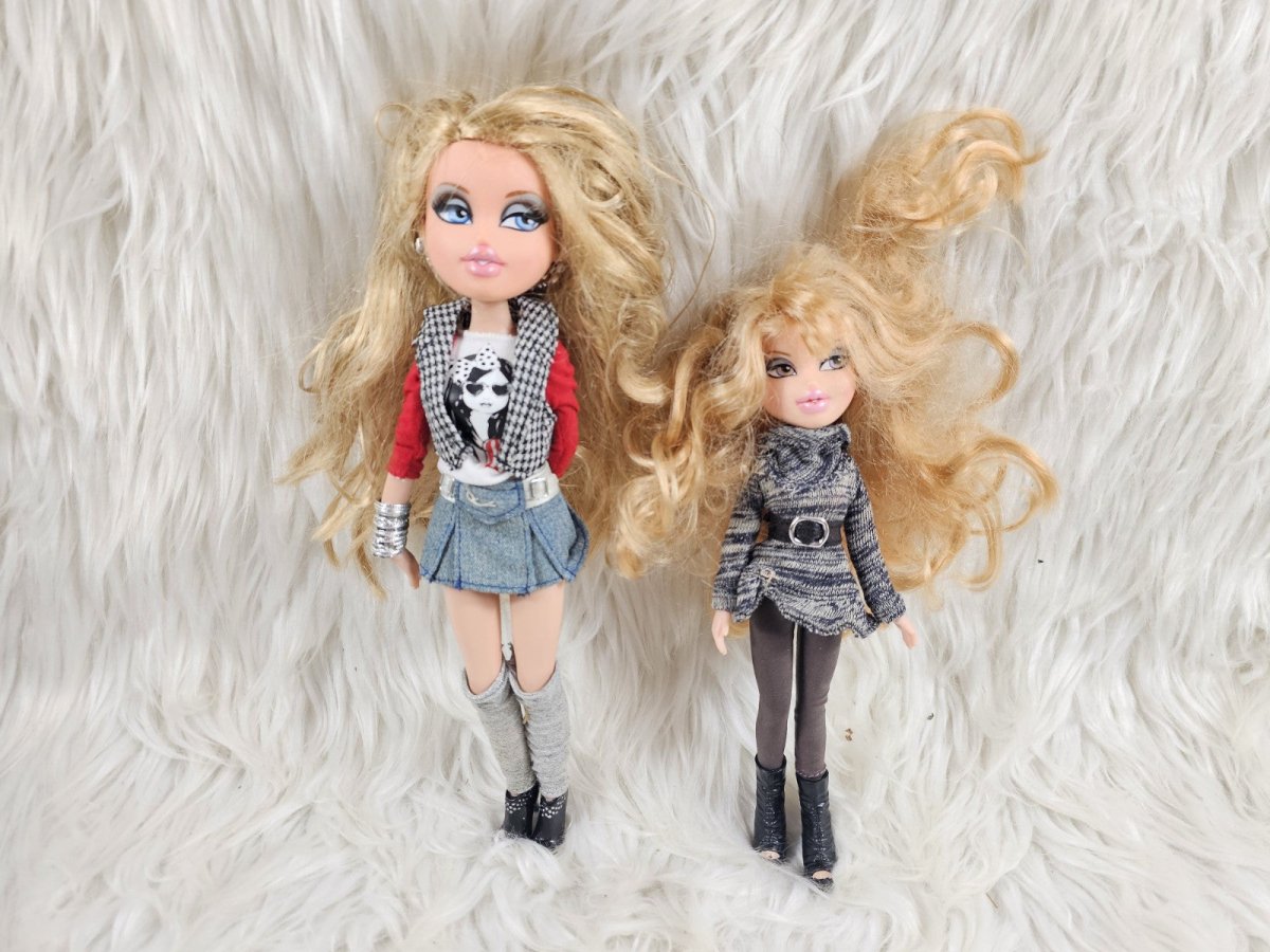 2010 - Bratz CLOE Doll LET'S TALK MGA 10th Anniversary And Bratz Style It! Jaylen - Dolls - ThrowbackBuys - The Thrifty Gypsyy Shop