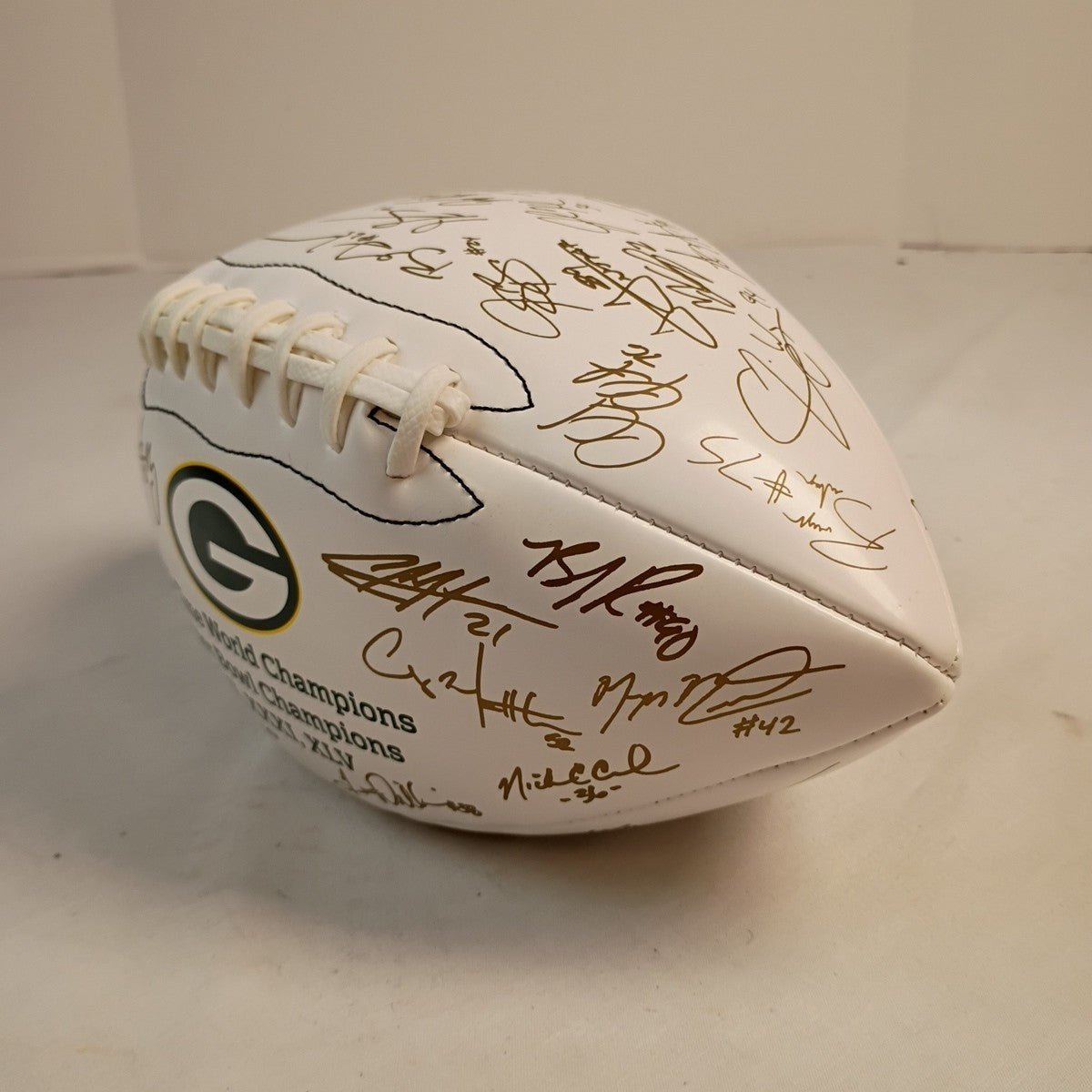 2011 - Green Bay Packers Commemorative Team Autographed Football - Pre - Printed - Sports Memorabilia - ThrowbackBuys - ResellerDoor