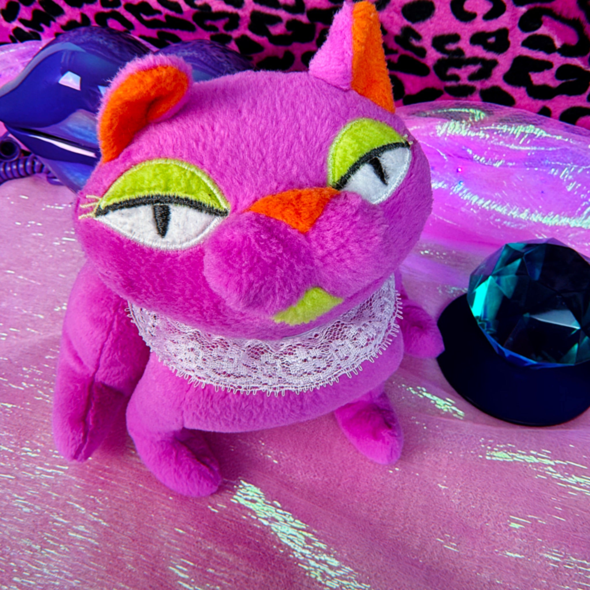 Vintage Y2K Miss Priss Diva plush cat - Floppy Friends