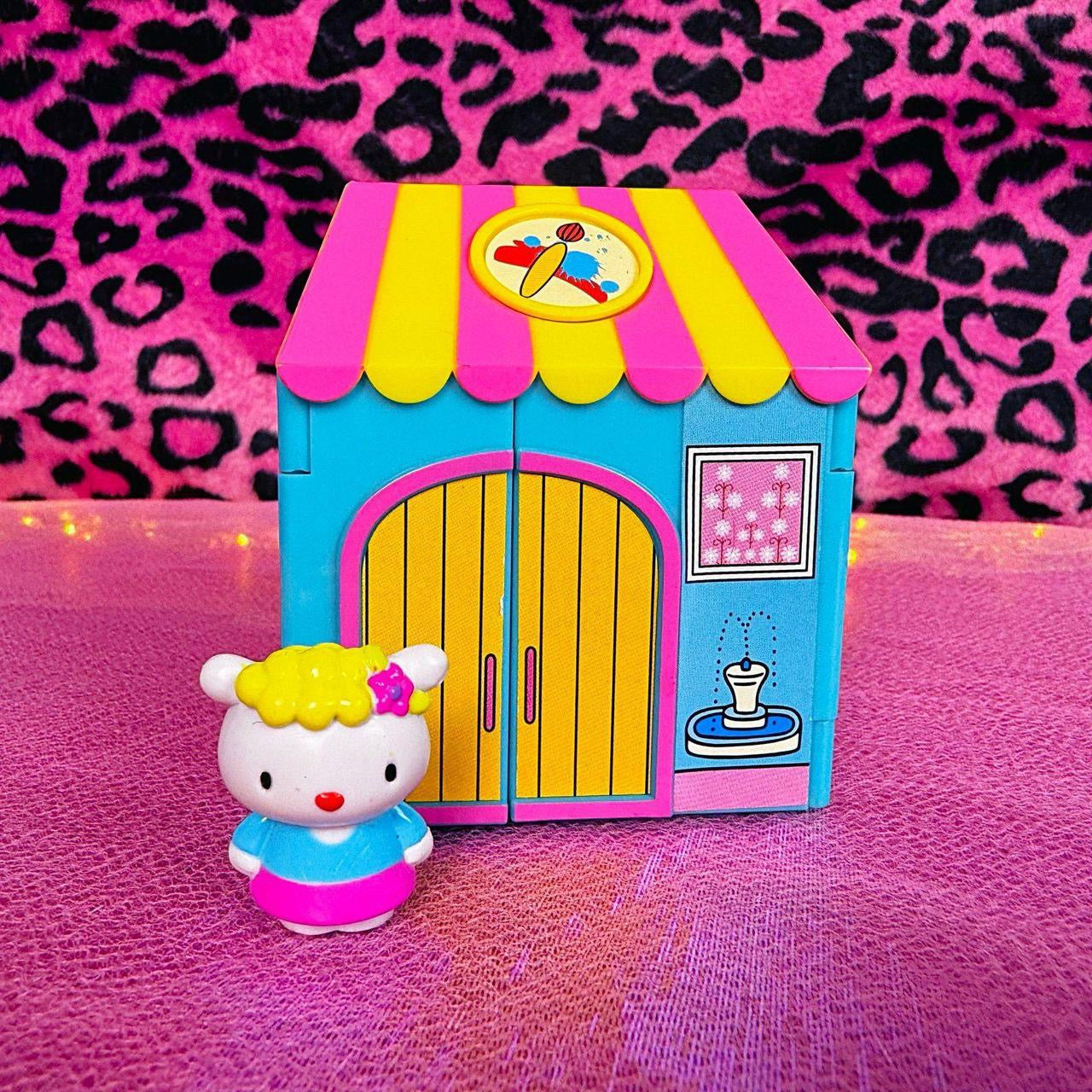 2009 Hello Kitty World Art Gallery Playset