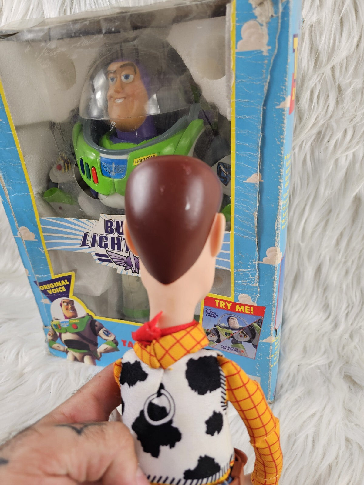 1995 - Toy Story Buzz Lightyear Ultimate Talking Figure And Modern Woody