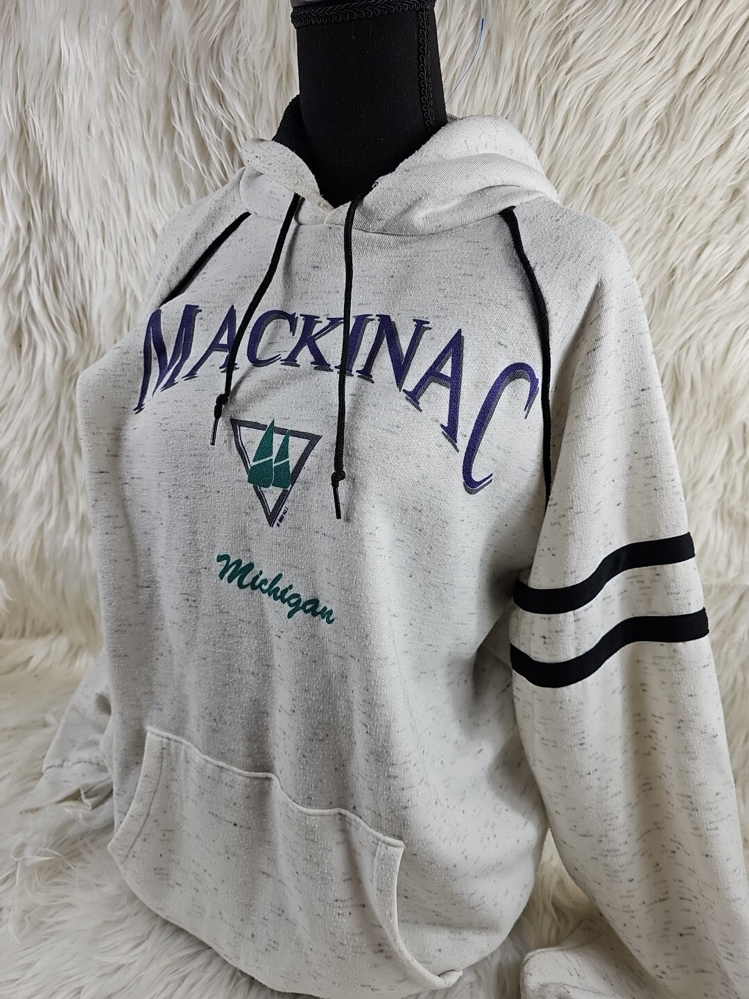 1990s - Streetwear Mens XL Distressed Spell Out Mackinac Michigan Hoodie USA