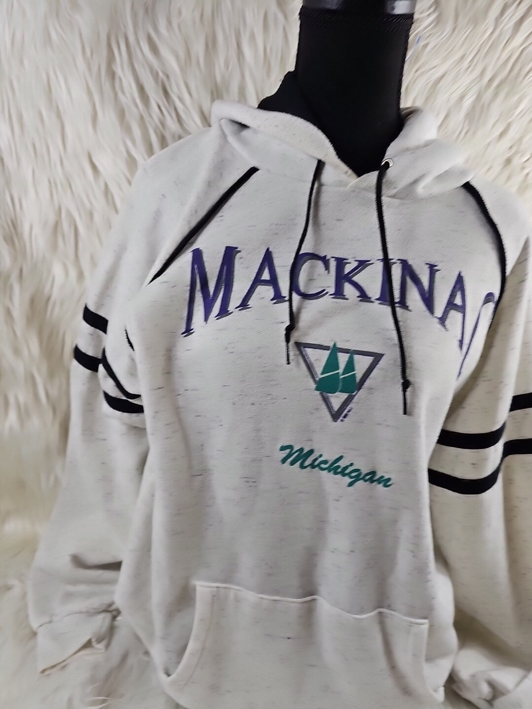 1990s - Streetwear Mens XL Distressed Spell Out Mackinac Michigan Hoodie USA