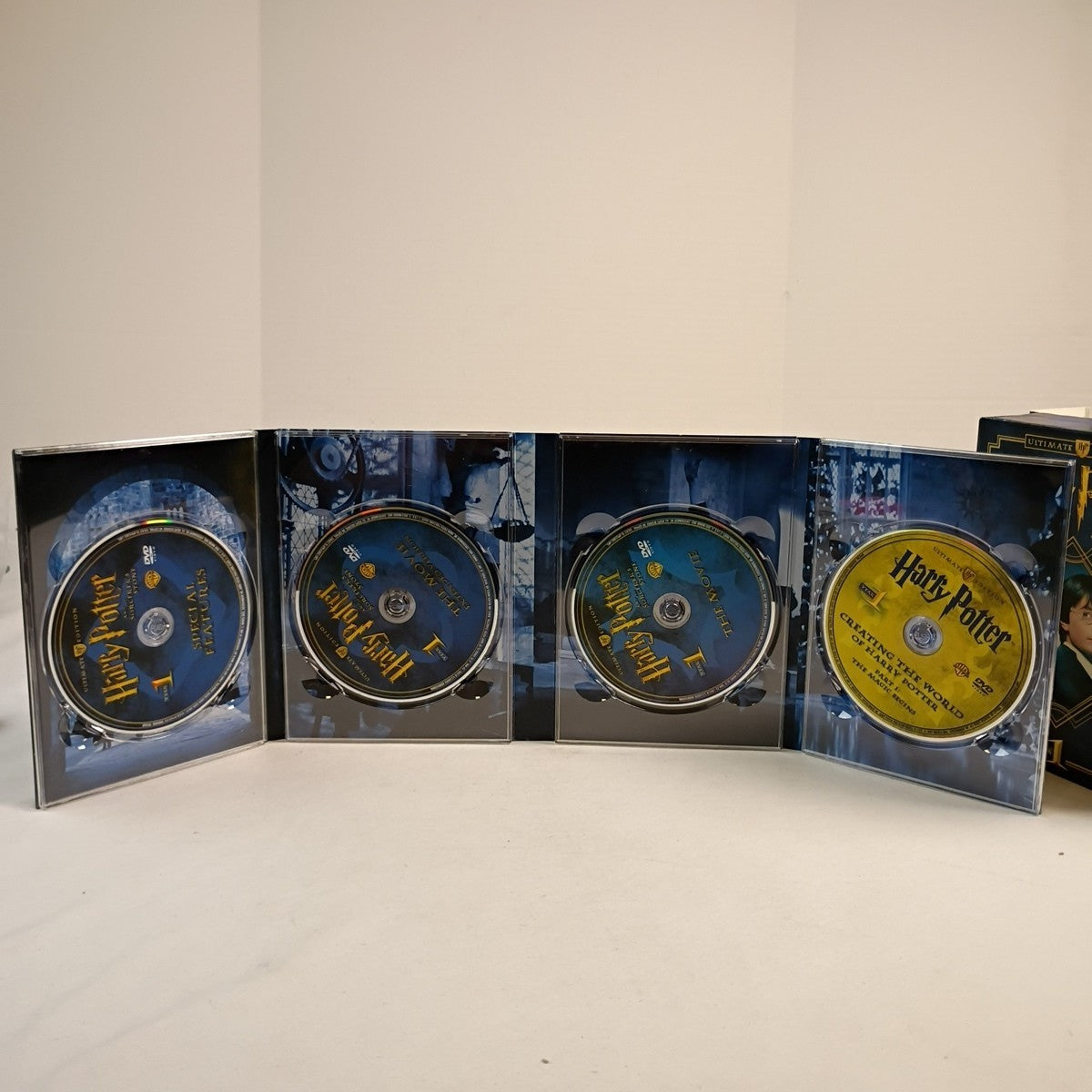 2009 – Harry Potter and the Sorcerer’s Stone 4-Disc Ultimate Edition DVD Set (Widescreen)