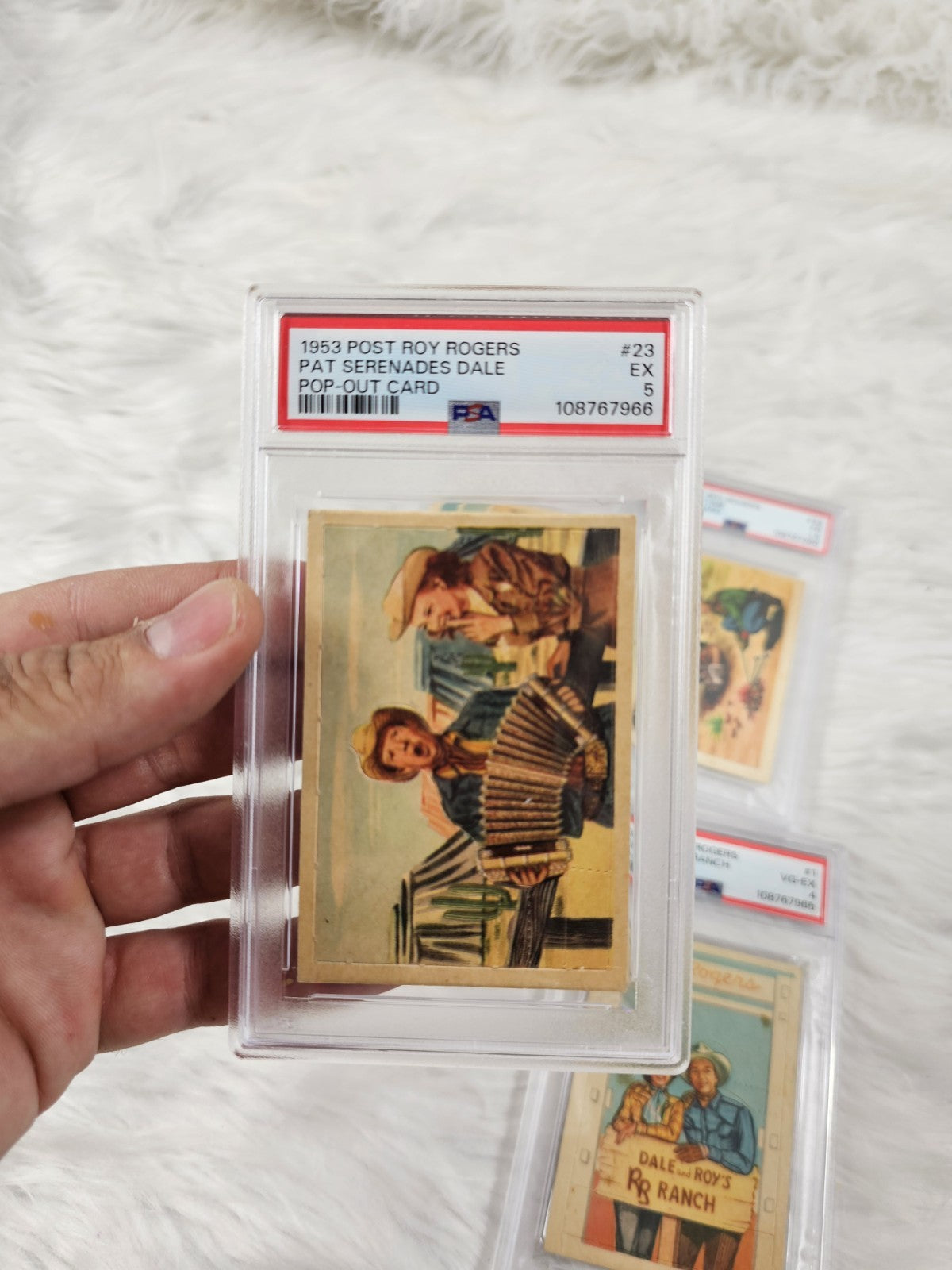 4 Vintage (PSA 1.5-5) Graded Glossy Gum Cards featuring ROY ROGERS Pop Out Cards
