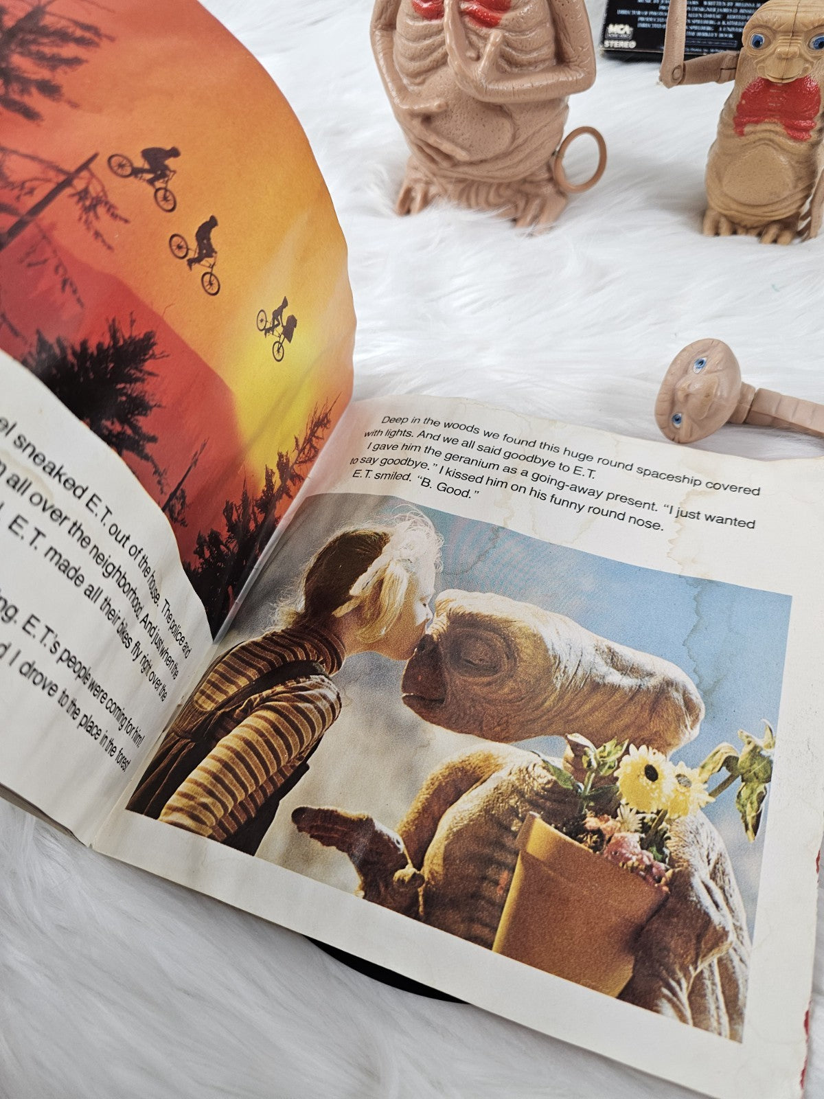 1988 - E.T. VHS Collectible Bundle
