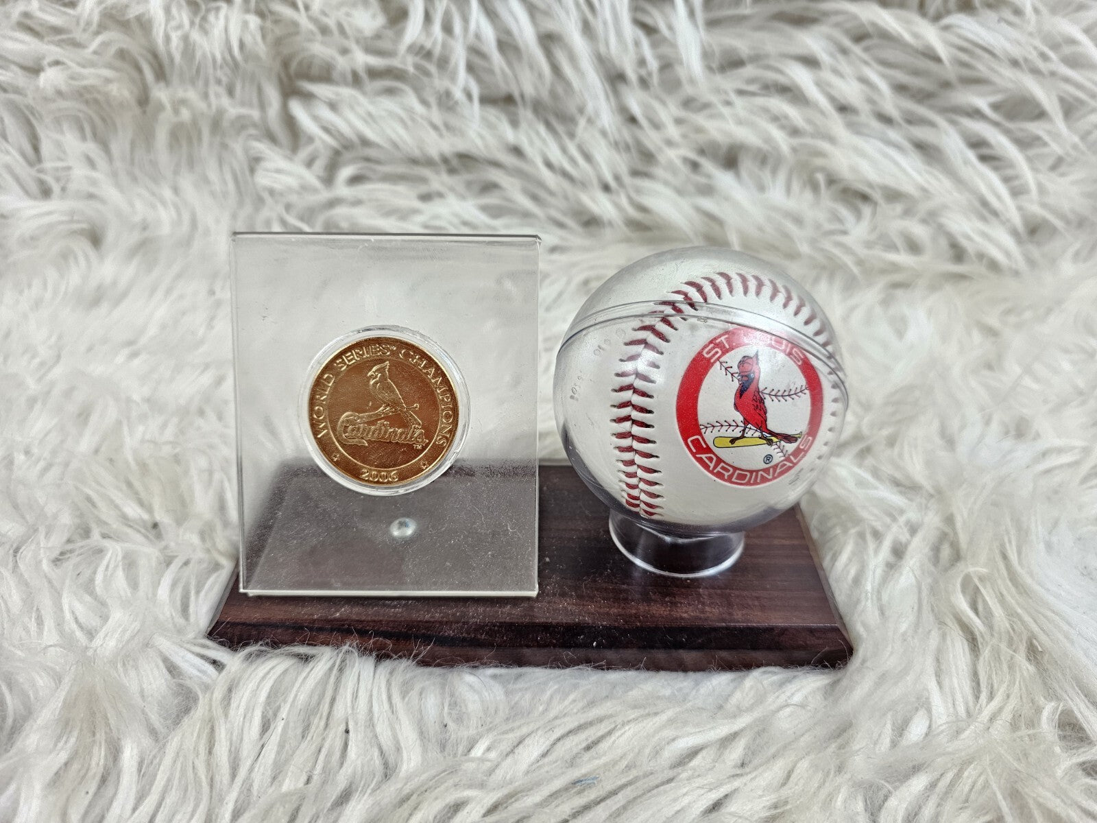 2006 World Series Champions St Louis Cardinals Medallion Coin With Baseball