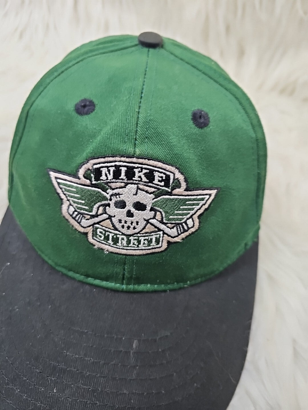 Rare Kids Vintage Nike YOUTH Snapback Hat Cap Street Ice Roller Hockey Skull