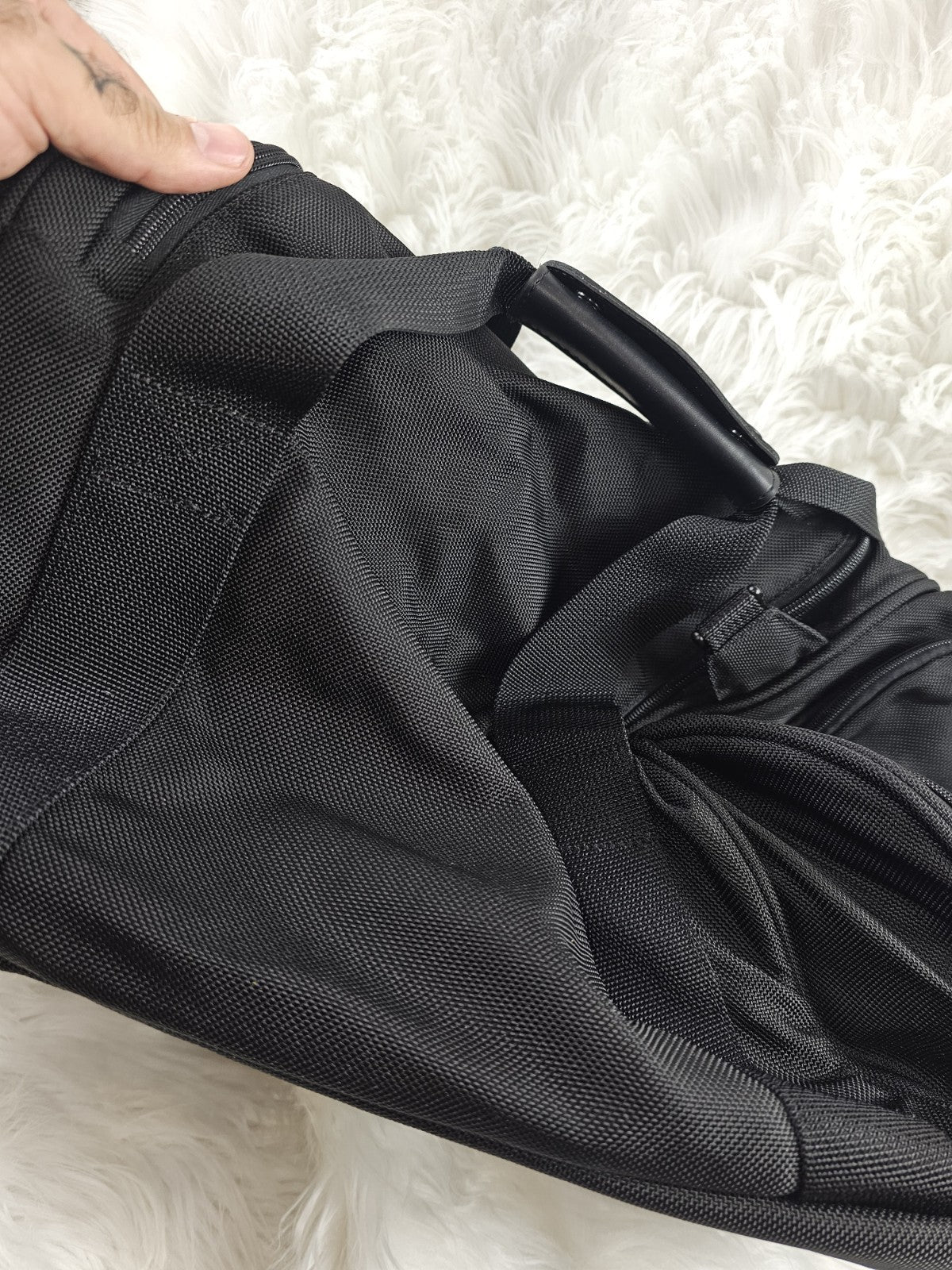 Chrysler SRT 6 Crossfire Touring Gear Shoulder Carry-On Travel Bag | Excellent