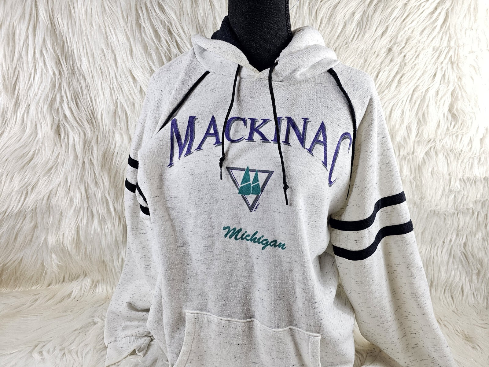 1990s - Streetwear Mens XL Distressed Spell Out Mackinac Michigan Hoodie USA