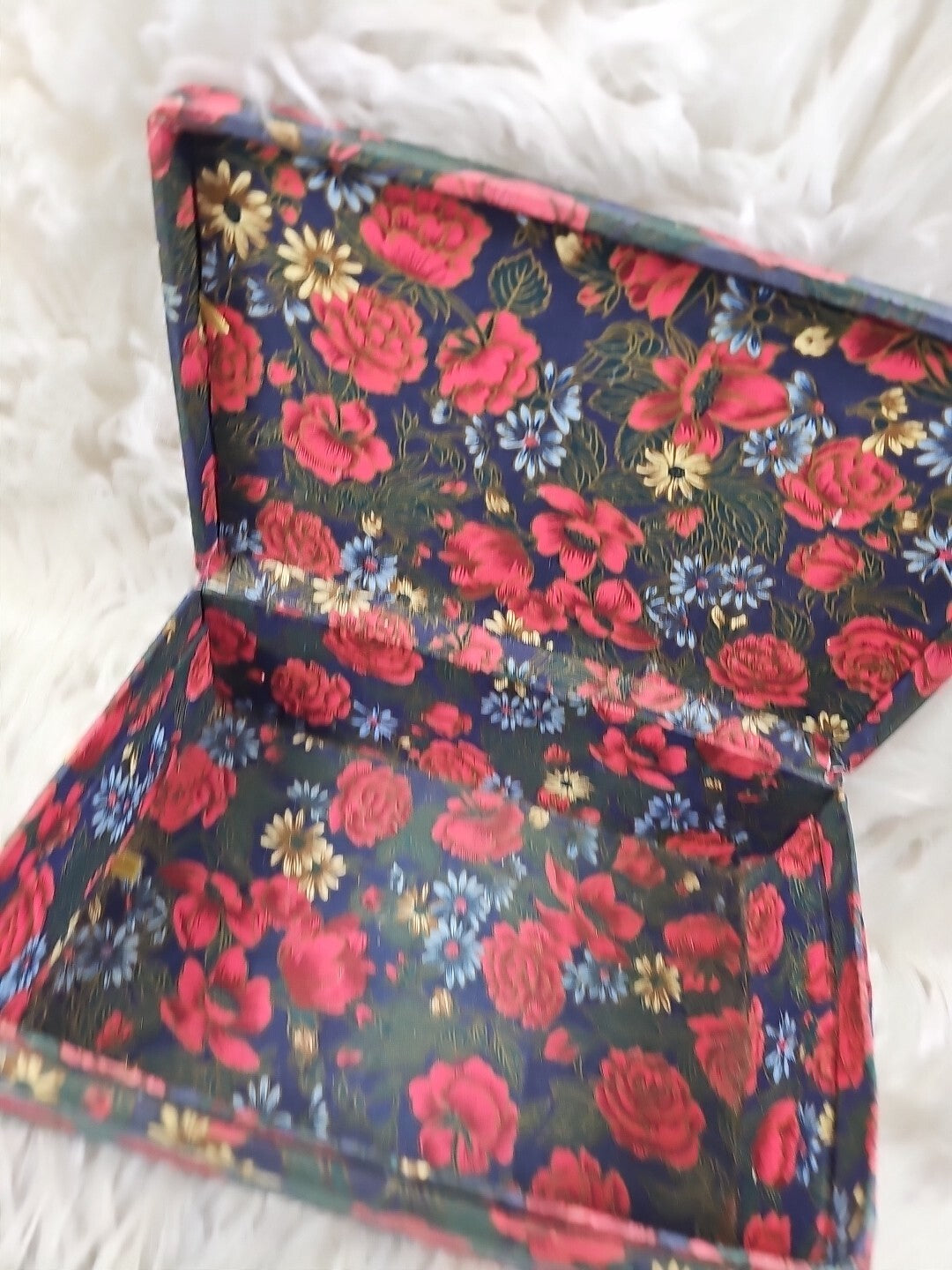 Vintage Unbranded Jewelry Trinket Box Floral Cotton Fabric