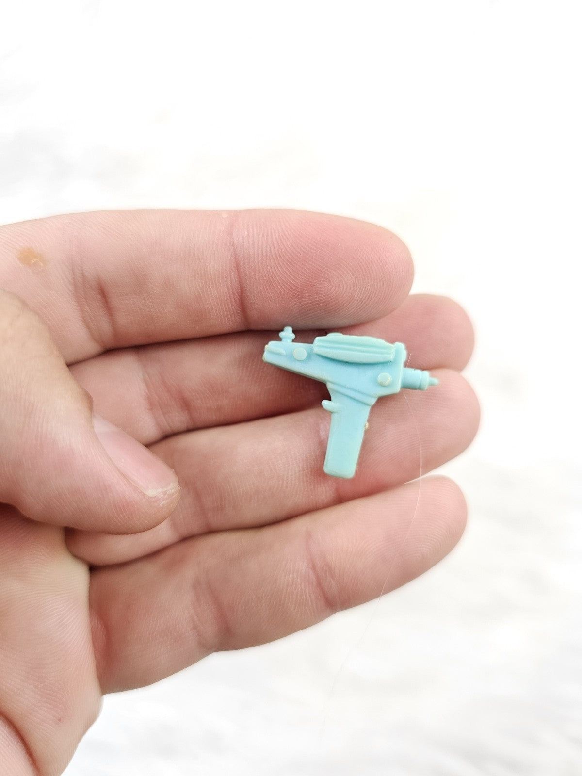 Vintage - Mego Star Trek Phaser 8" Star Trek Action Figure Weapon Blue Green