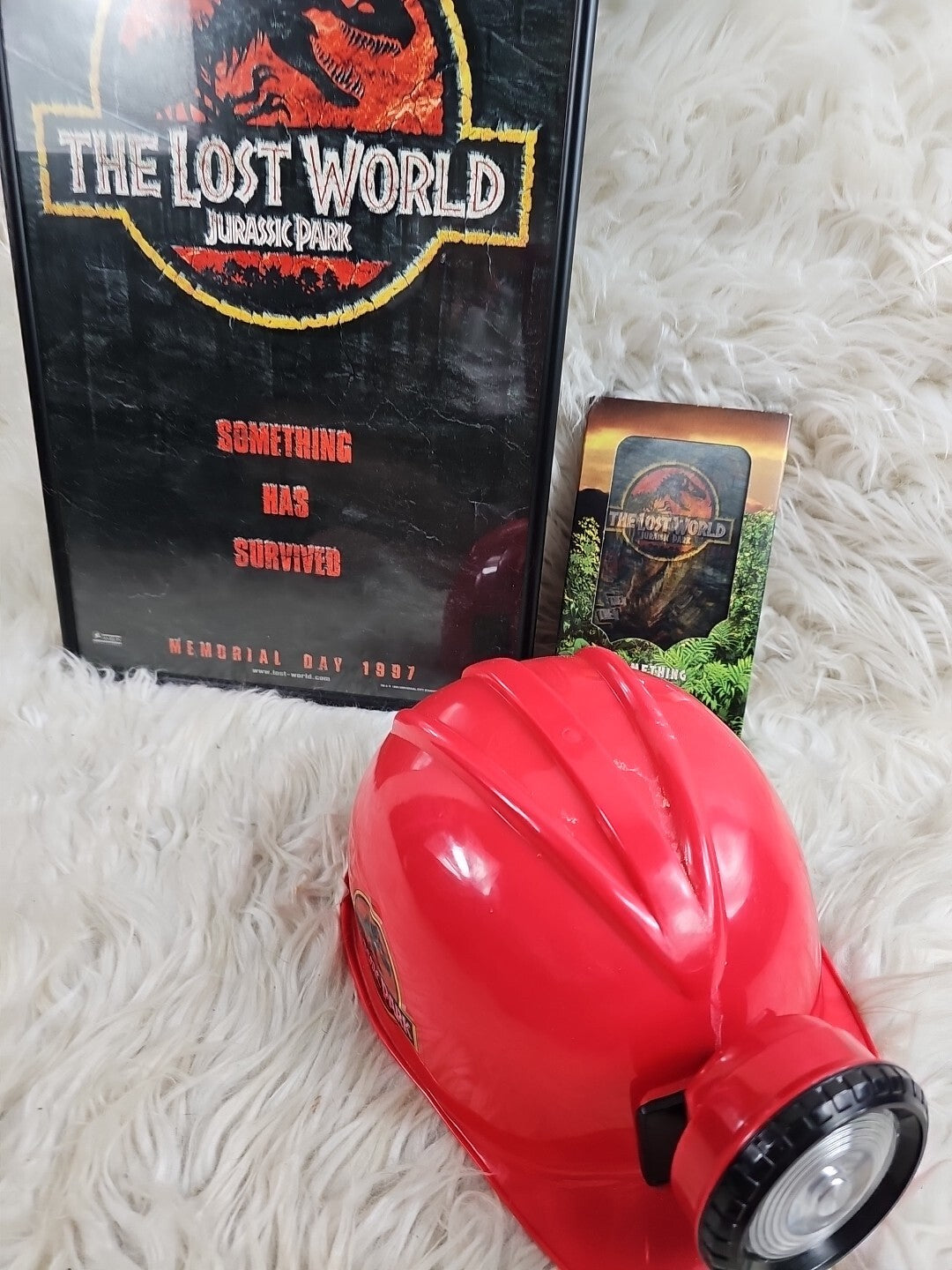 1996 - The Lost World Jurrassic Park: Framed Promo Poster 17in x 11in + Helmet