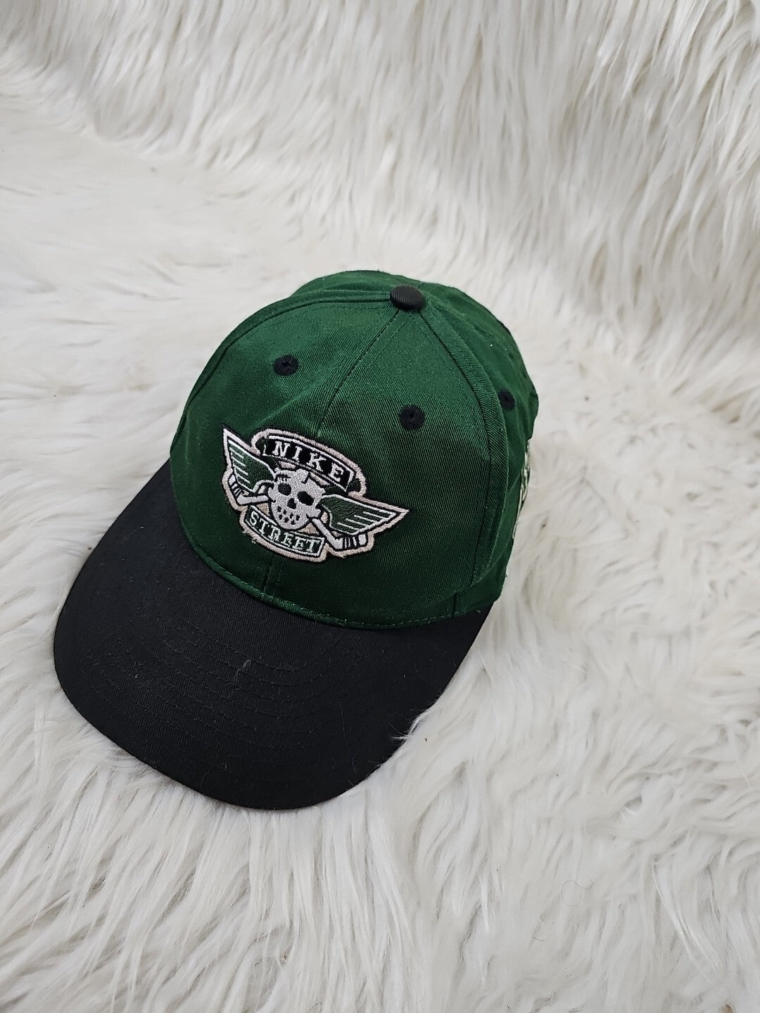 Rare Kids Vintage Nike YOUTH Snapback Hat Cap Street Ice Roller Hockey Skull