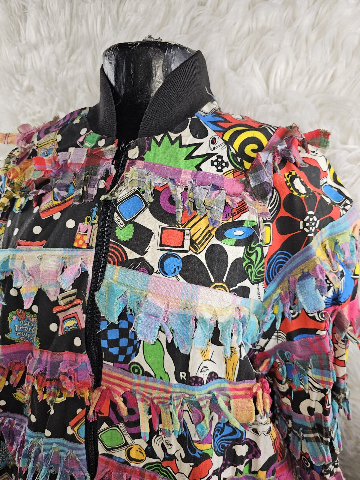 1990s - Paula Sweet Muslin Mink Floral Jacket Size Medium