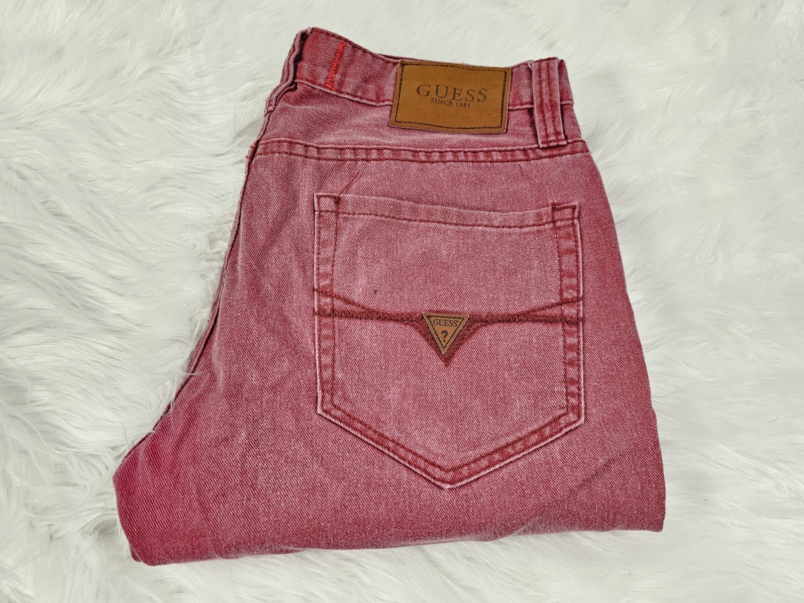 Y2K - Guess Washed Red Denim Jeans Baggy Taper Size 31 USA