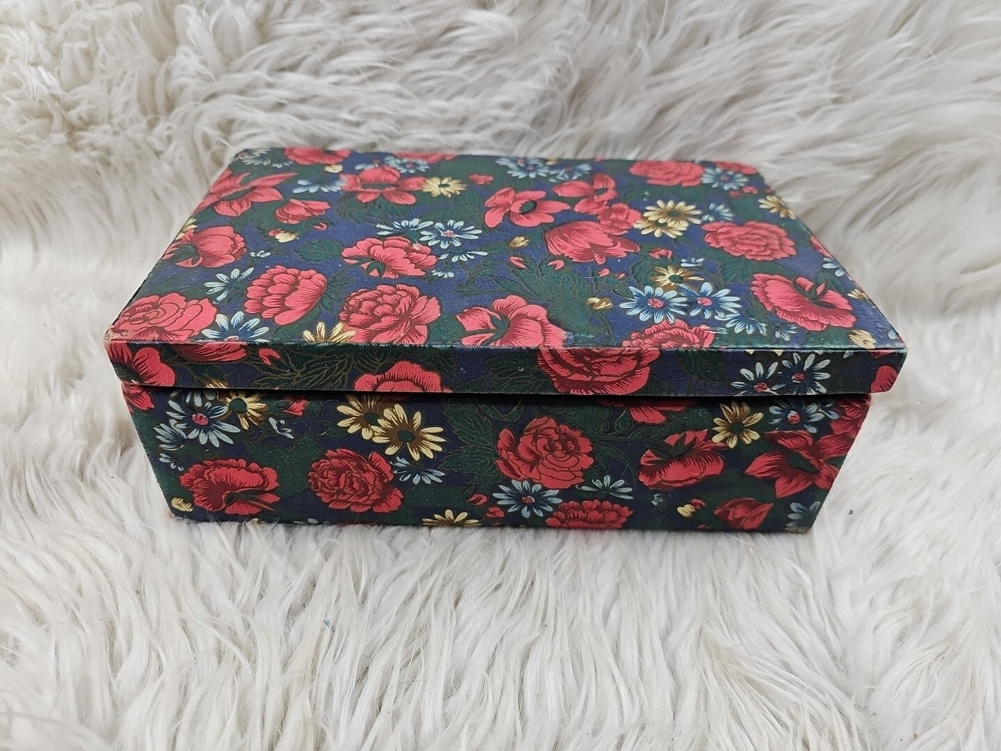 Vintage Unbranded Jewelry Trinket Box Floral Cotton Fabric