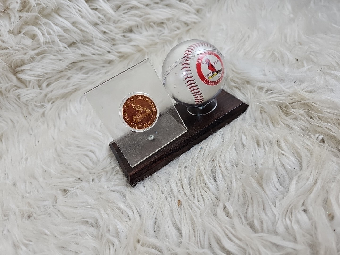 2006 World Series Champions St Louis Cardinals Medallion Coin With Baseball