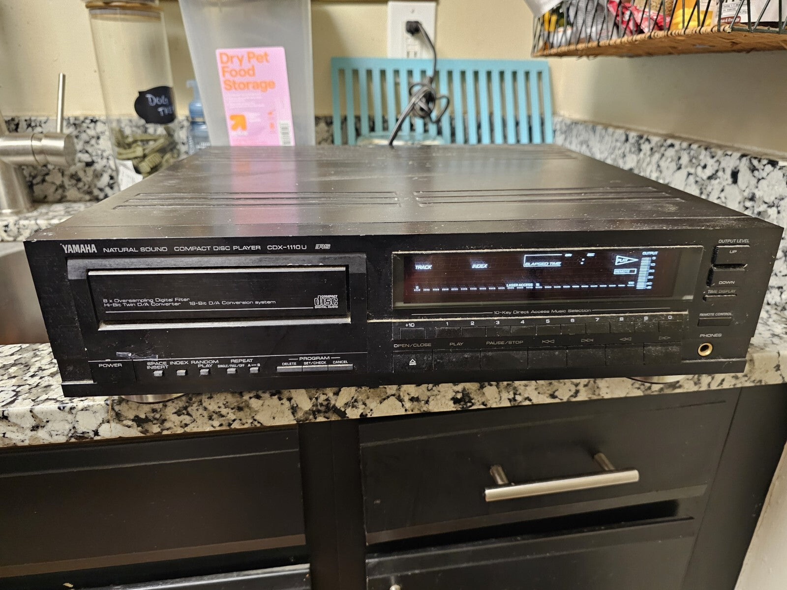 1987 - Yamaha CDX-1100U Natural Sound Compact Disc Player 18bit