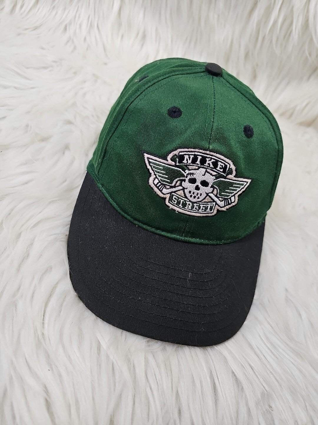 Rare Kids Vintage Nike YOUTH Snapback Hat Cap Street Ice Roller Hockey Skull