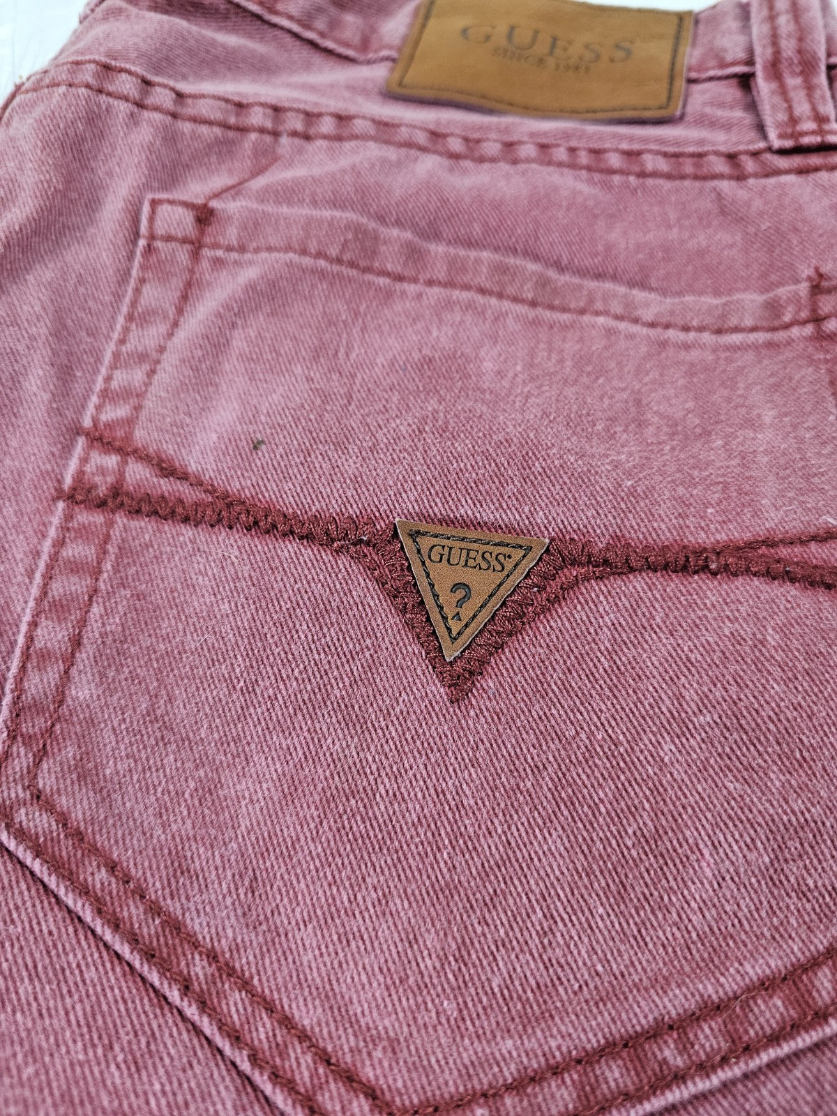 Y2K - Guess Washed Red Denim Jeans Baggy Taper Size 31 USA